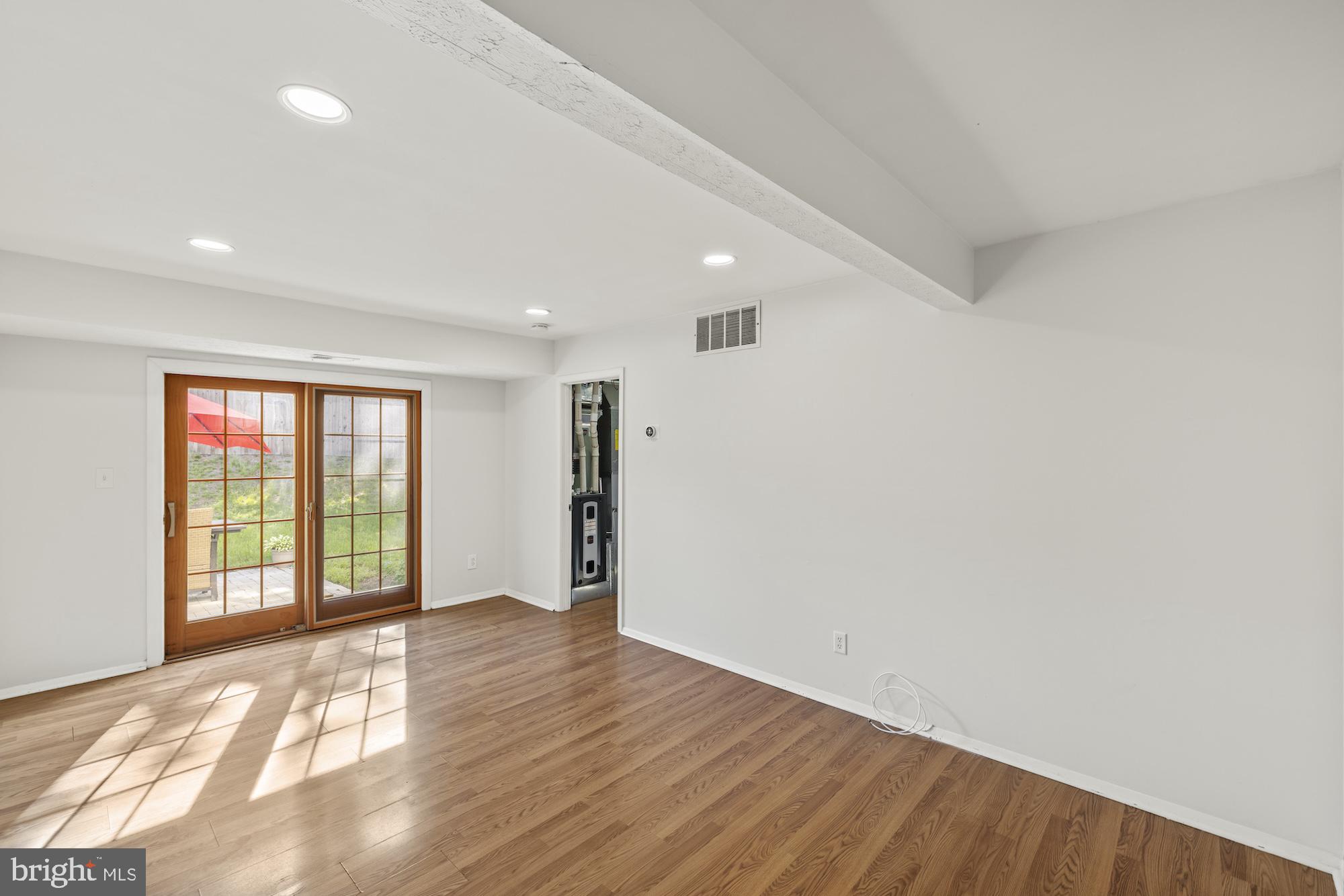 RIDGEFIELD - Residential