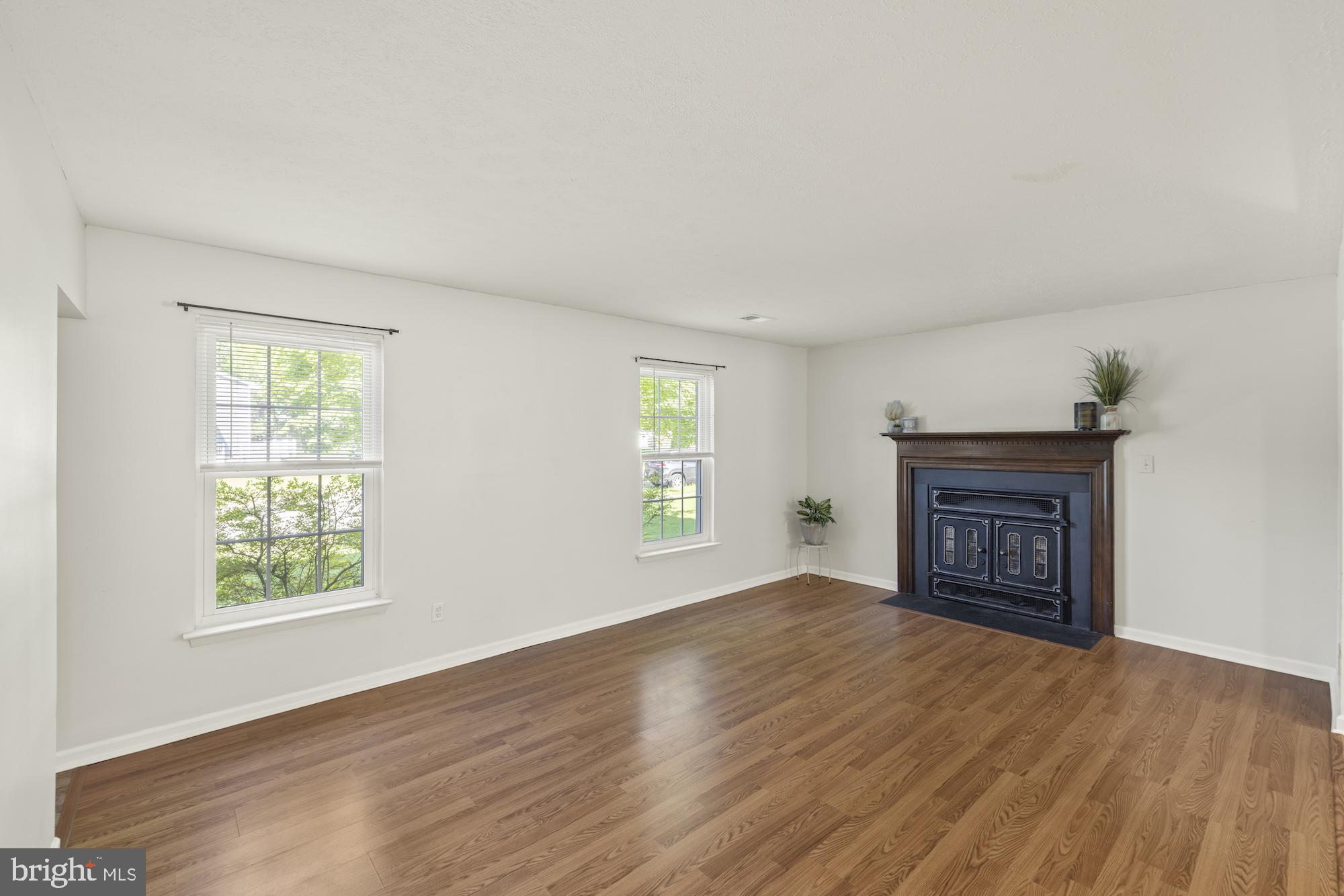 RIDGEFIELD - Residential