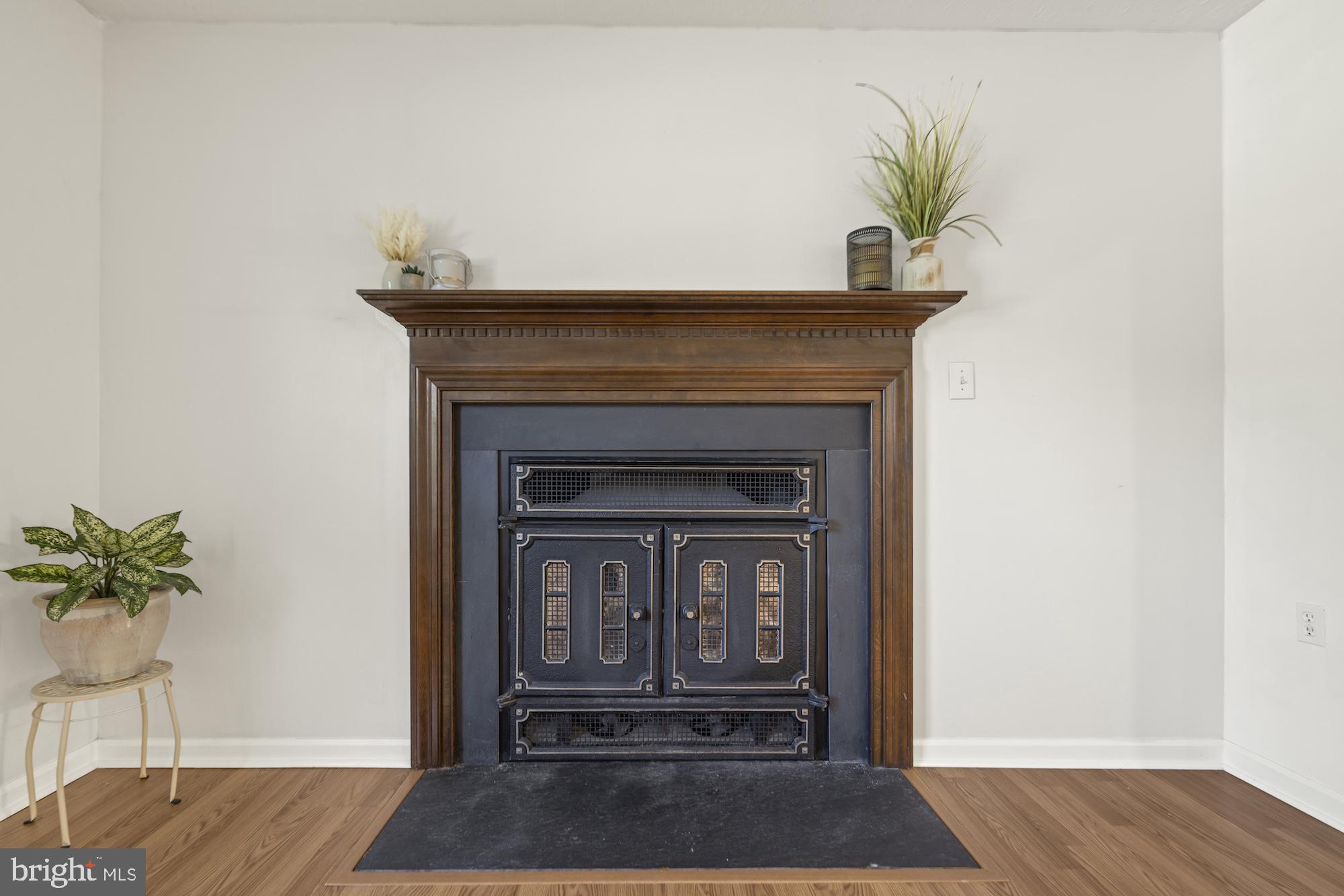 RIDGEFIELD - Residential