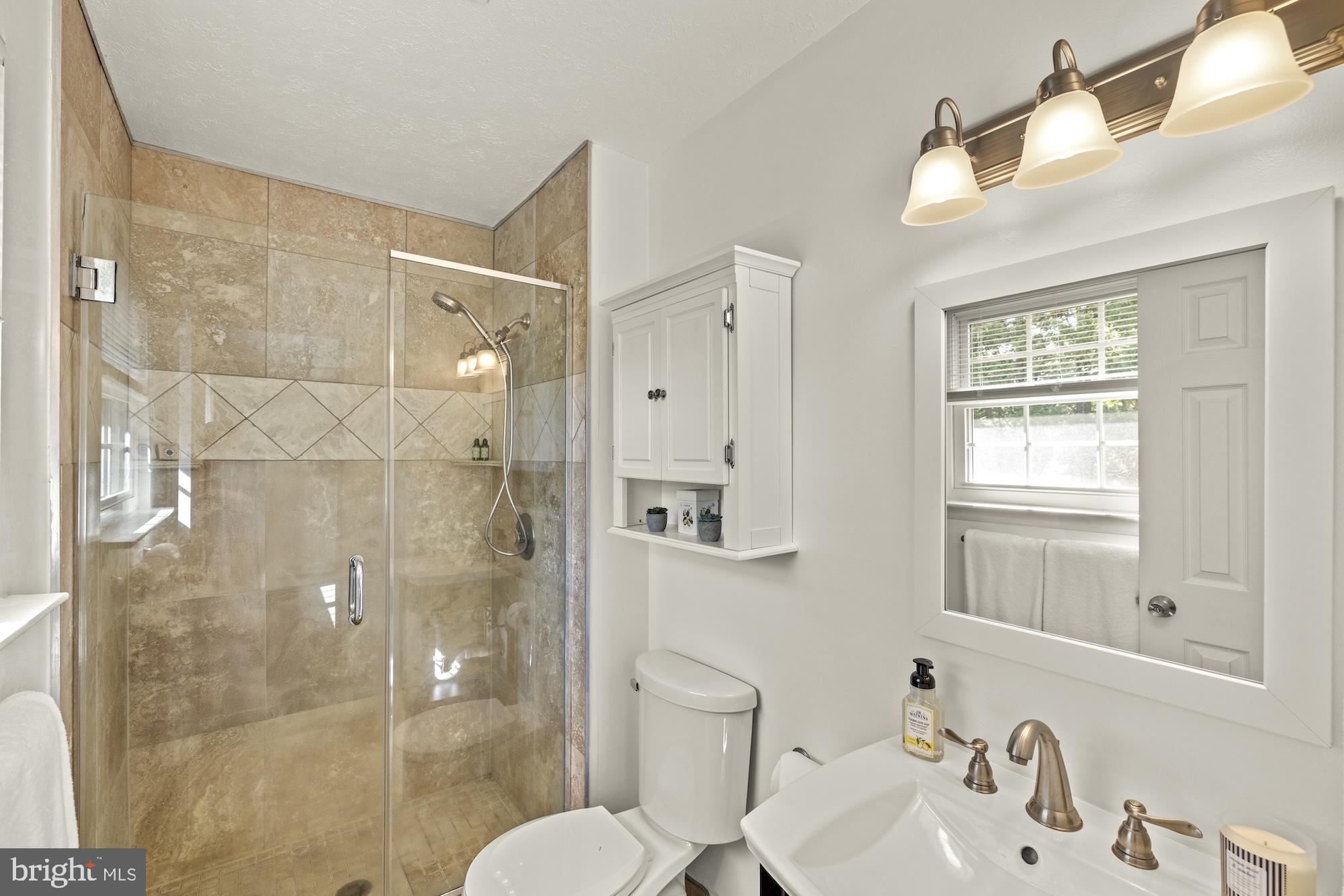 RIDGEFIELD - Residential