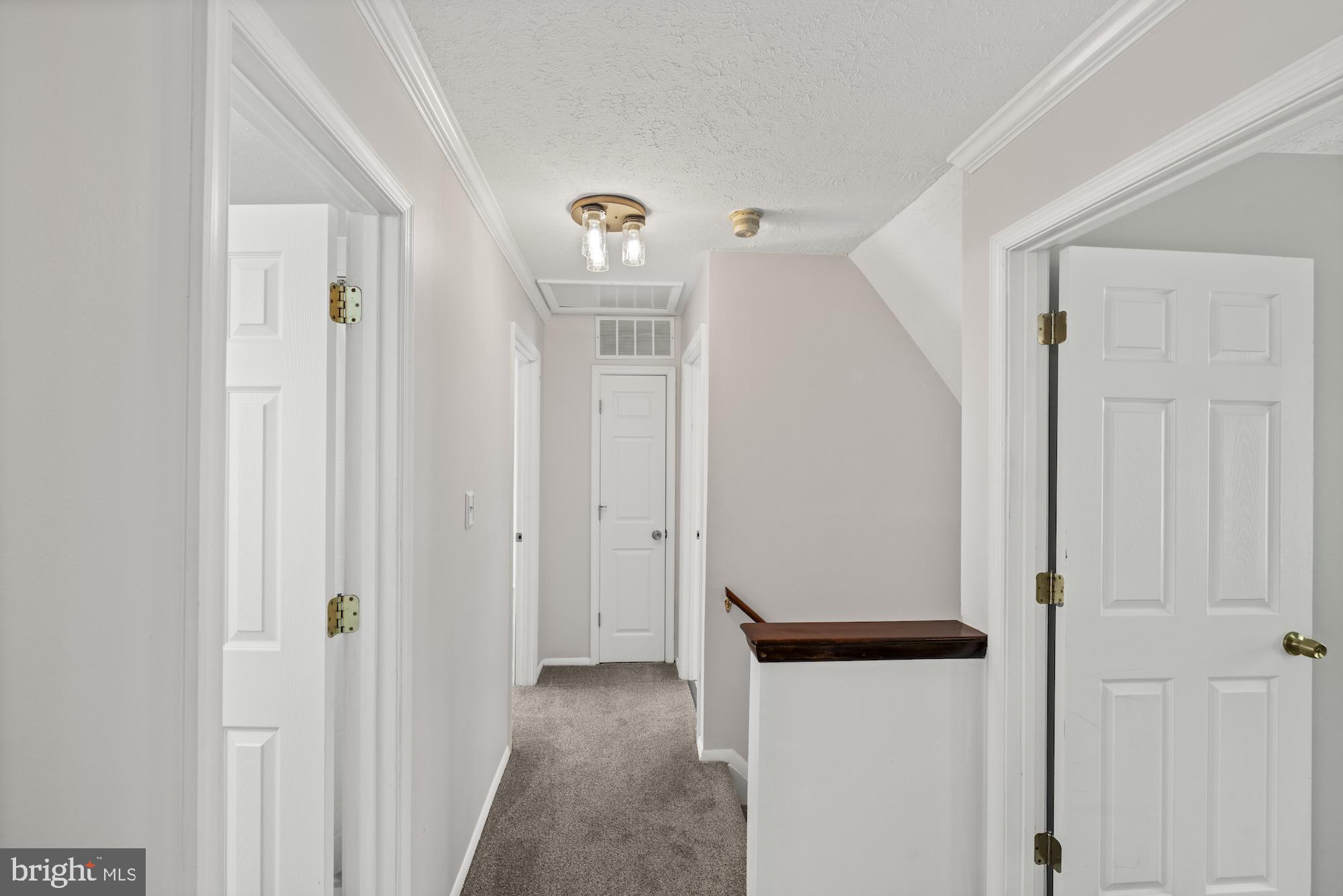 RIDGEFIELD - Residential