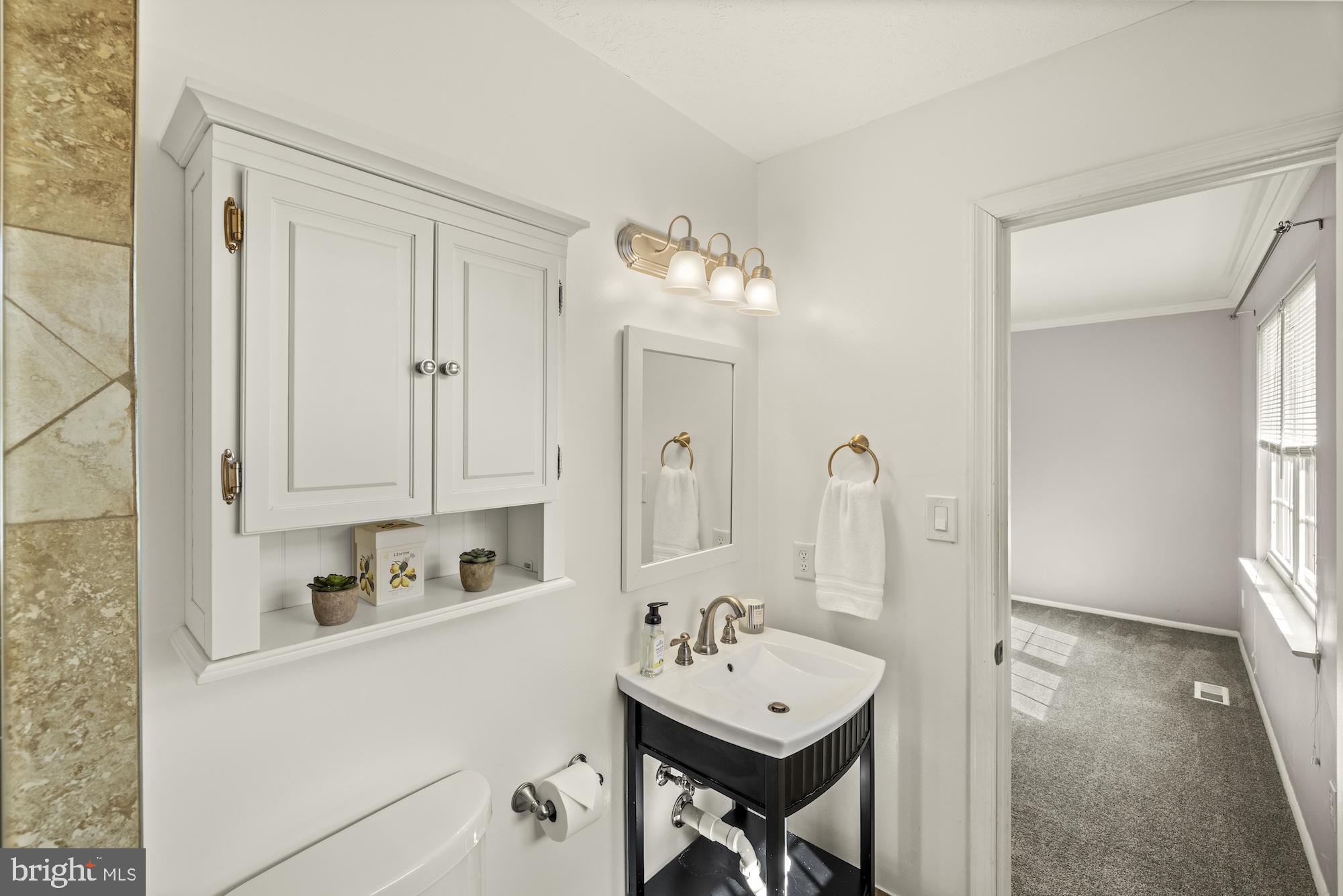 RIDGEFIELD - Residential