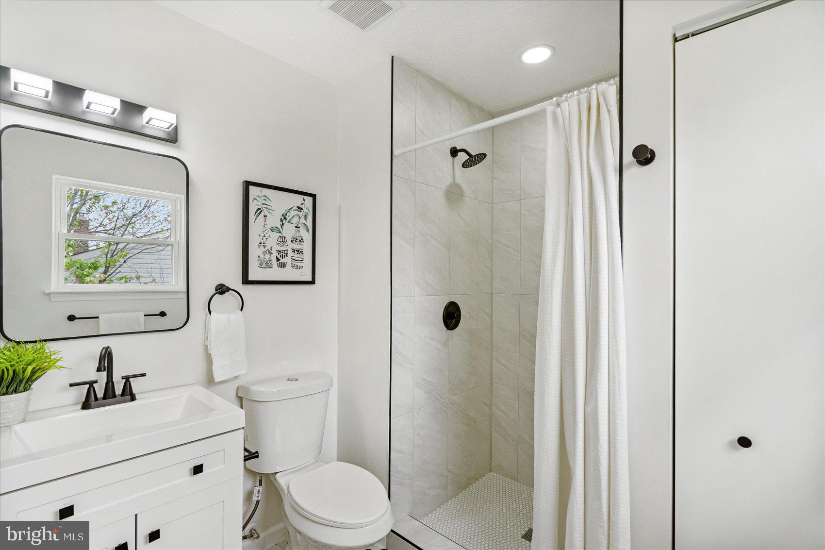 LAWNWOOD - Residential