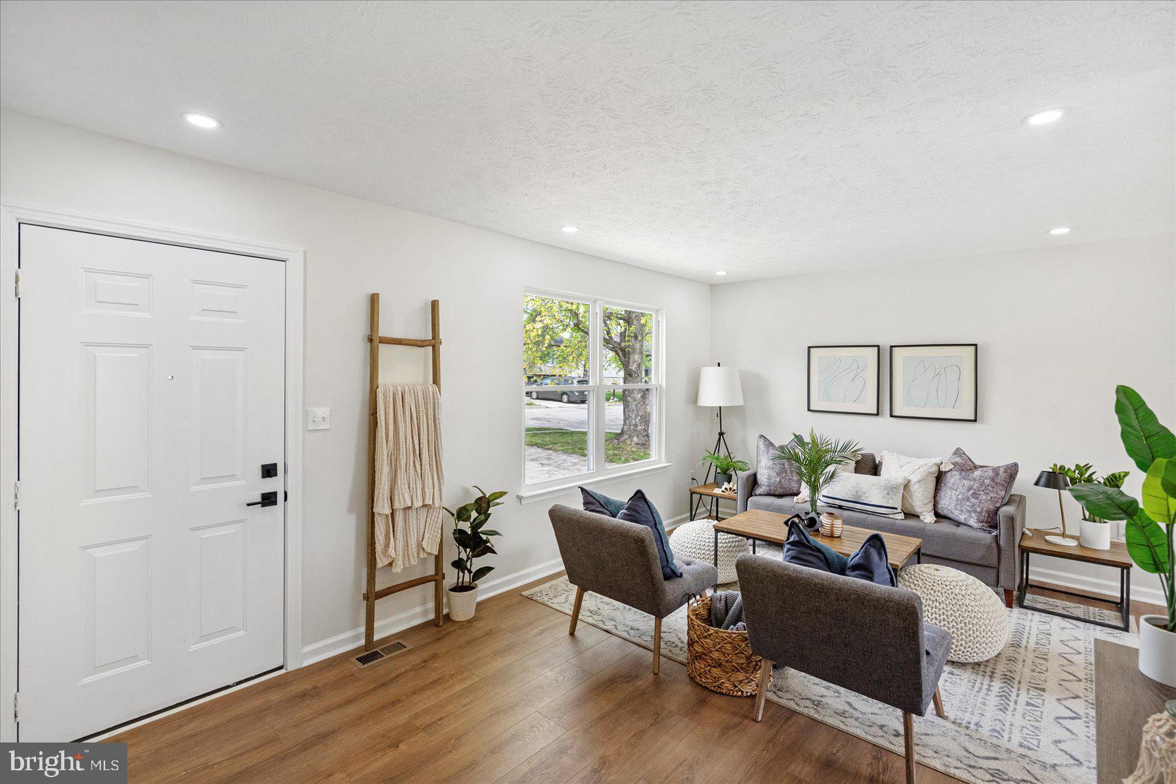 LAWNWOOD - Residential