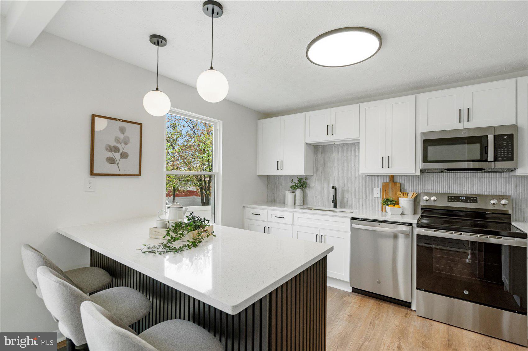 LAWNWOOD - Residential