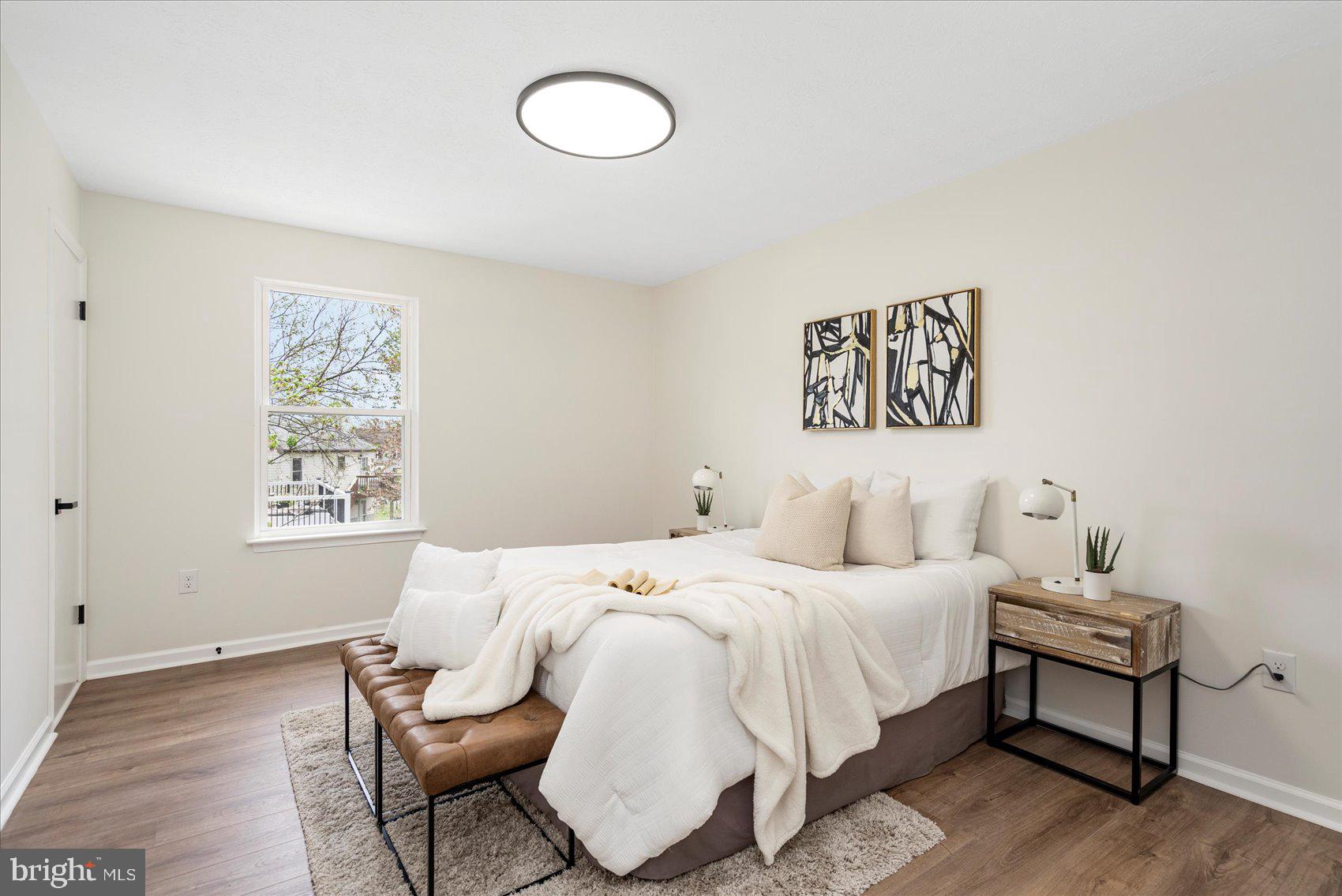 LAWNWOOD - Residential