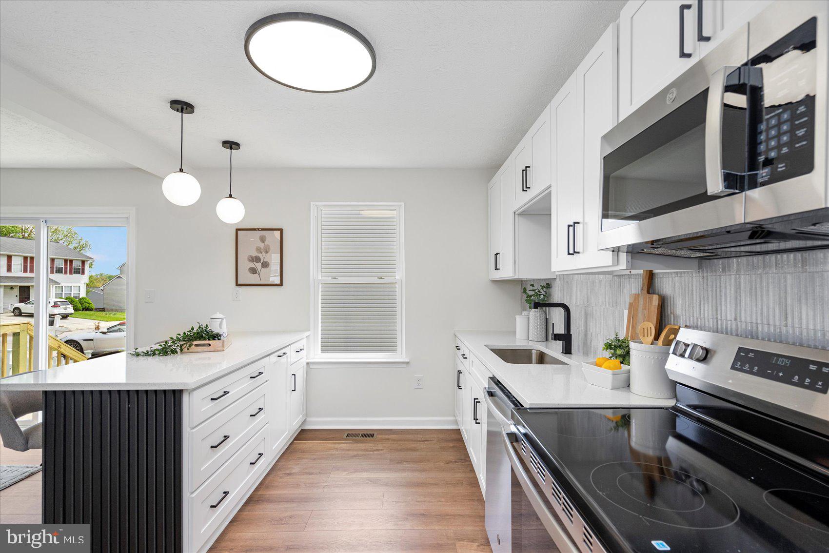 LAWNWOOD - Residential