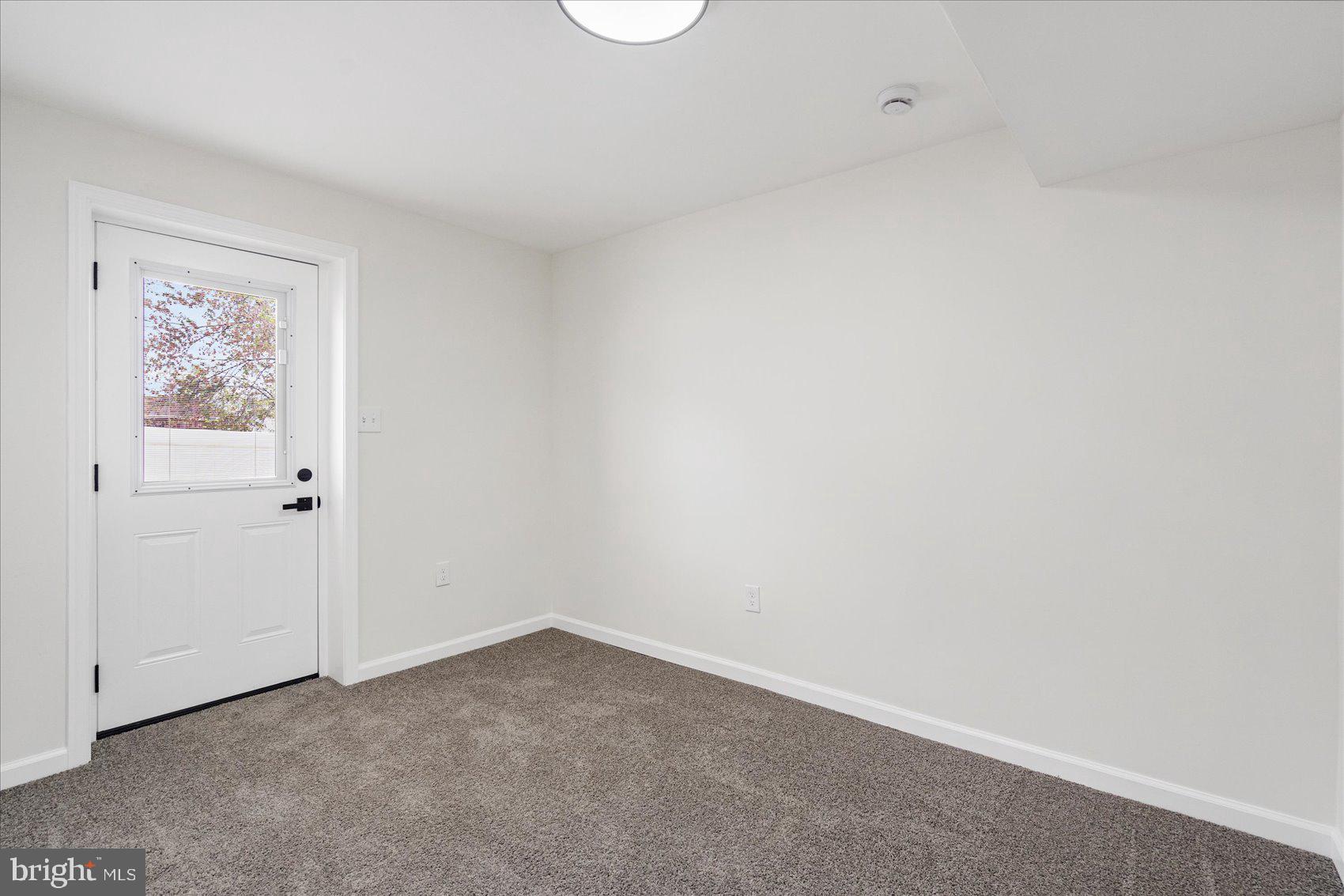 LAWNWOOD - Residential