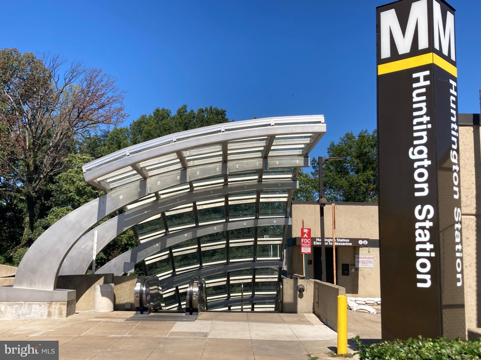 MONTEBELLO - Residential Lease