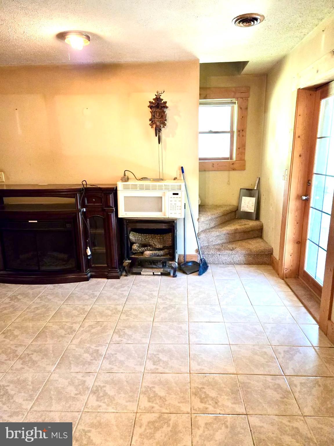 SMOKE HOLE ROAD - Residential