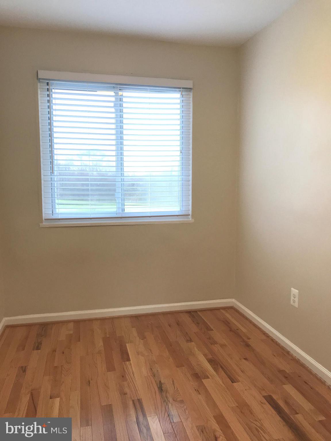 HUME SPRINGS - Residential Lease