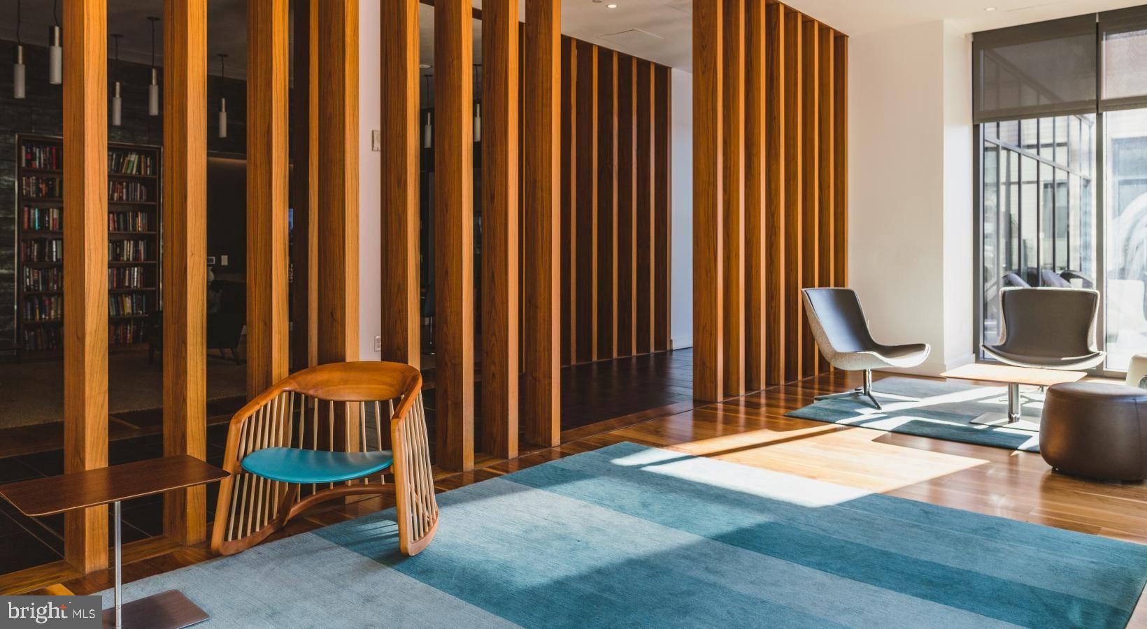 ART MUSEUM AREA - Residential Lease