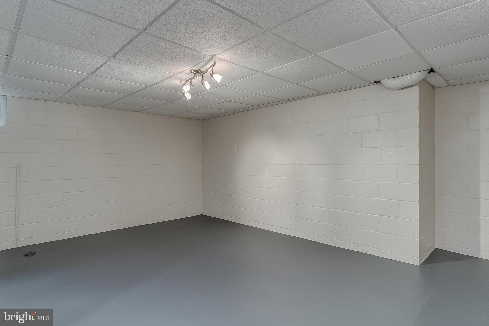 FOUNTAIN HEAD - Residential