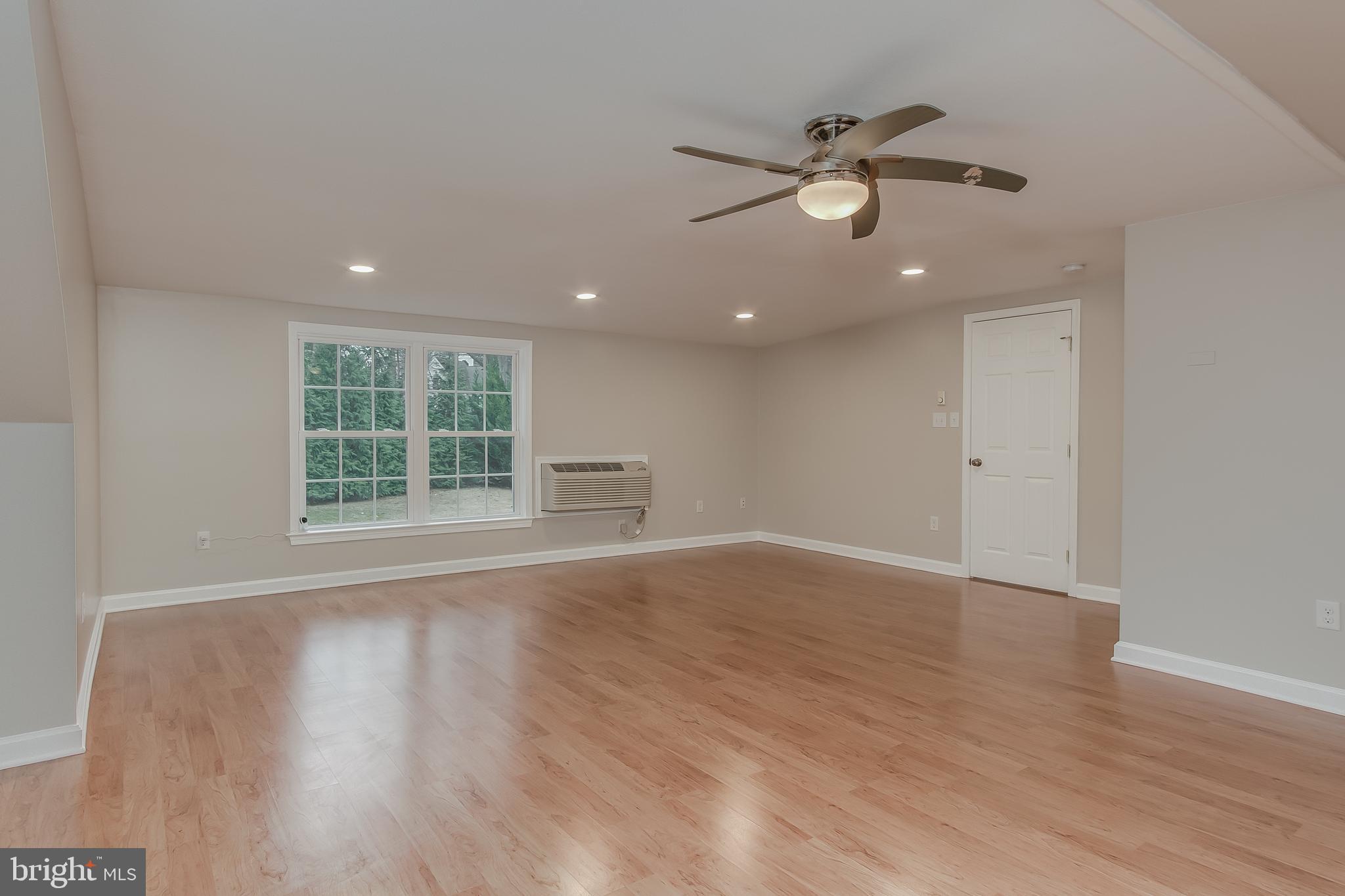 FOUNTAIN HEAD - Residential