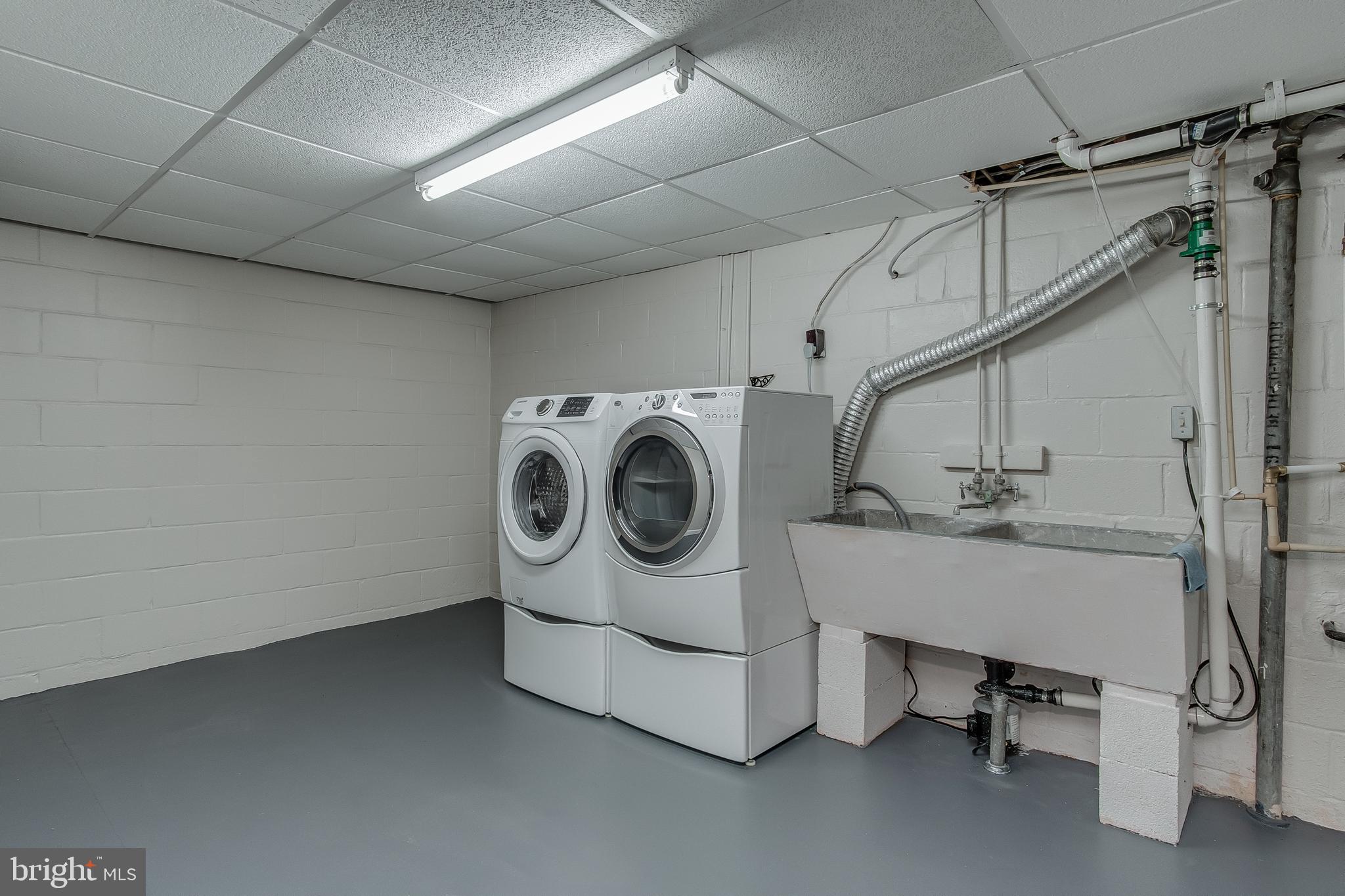 FOUNTAIN HEAD - Residential