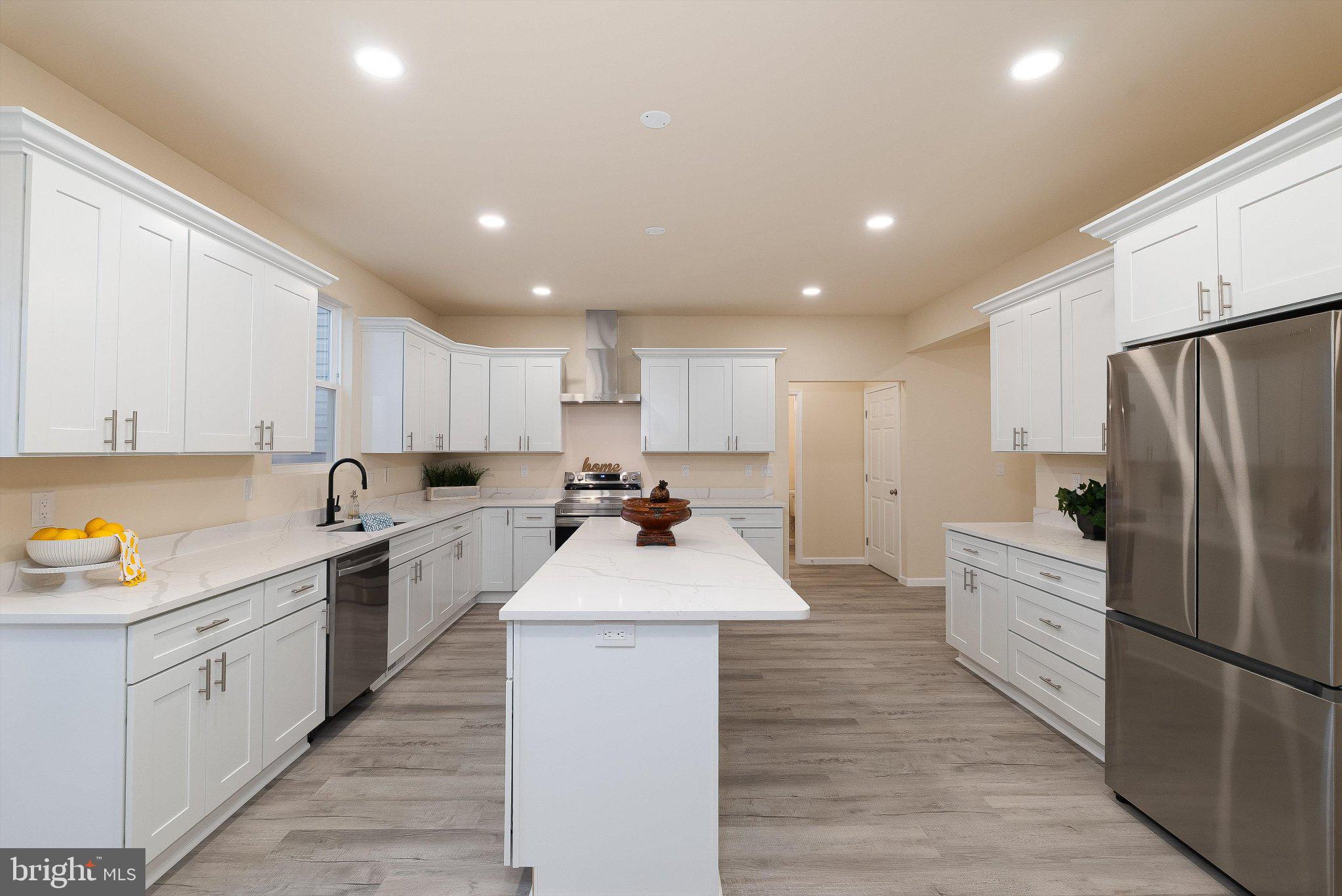 EDINBURG SQUARE - Residential