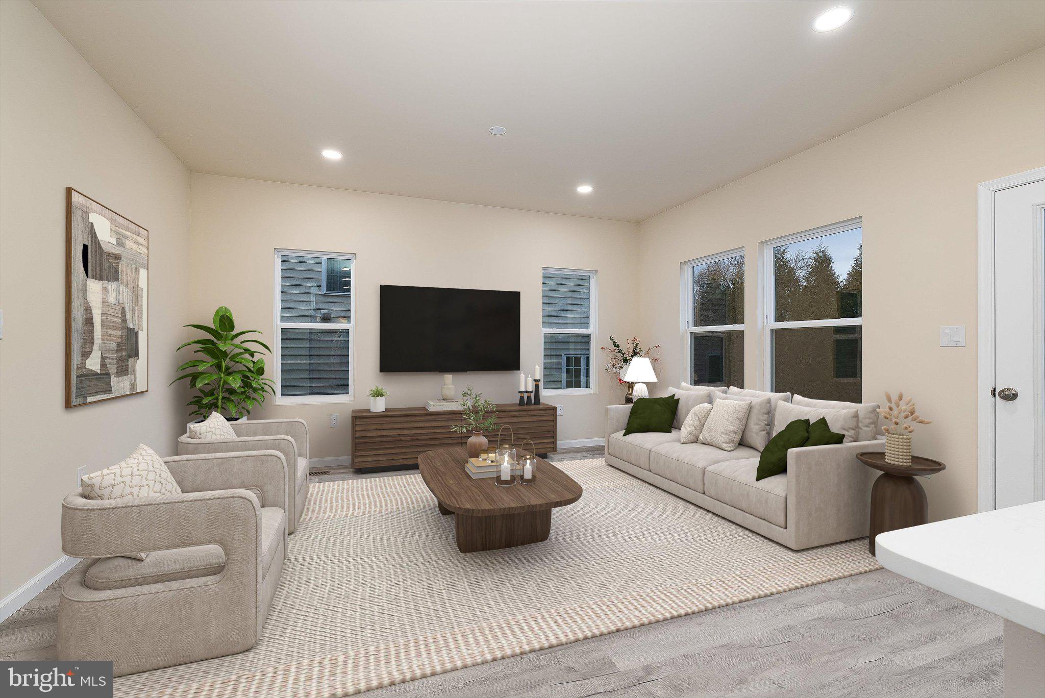 EDINBURG SQUARE - Residential