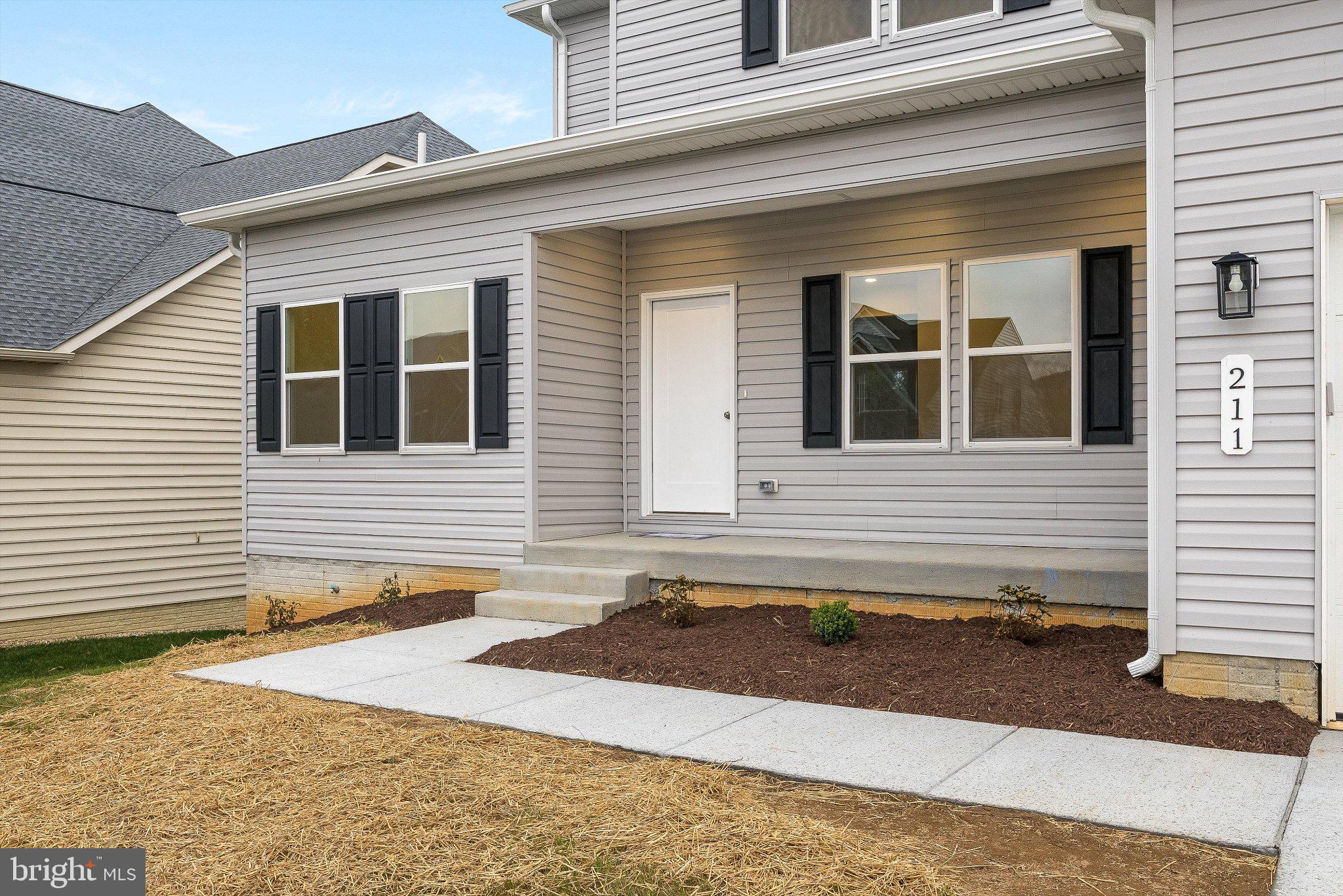 211 PRINCESS CAROLINE COURT