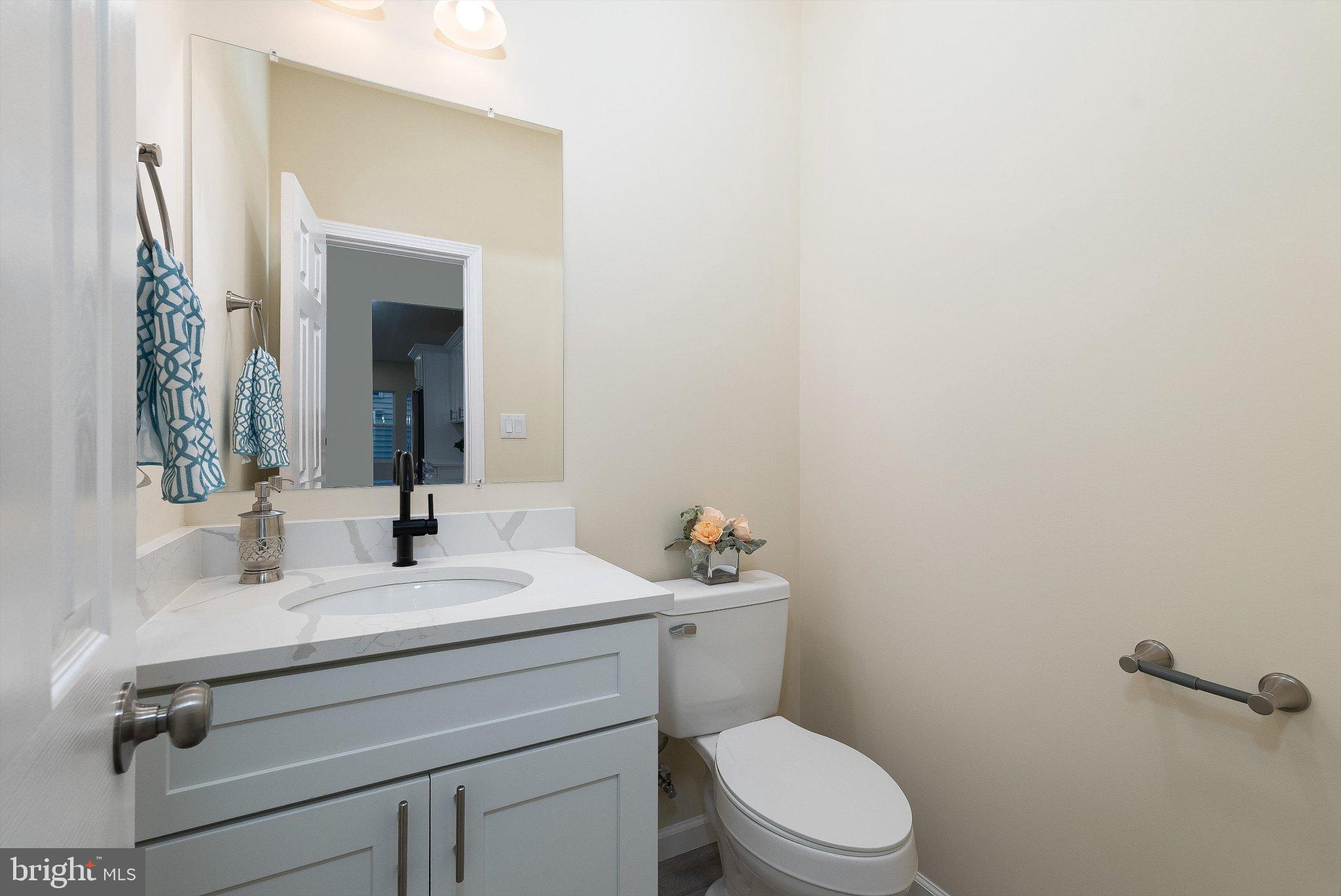 EDINBURG SQUARE - Residential