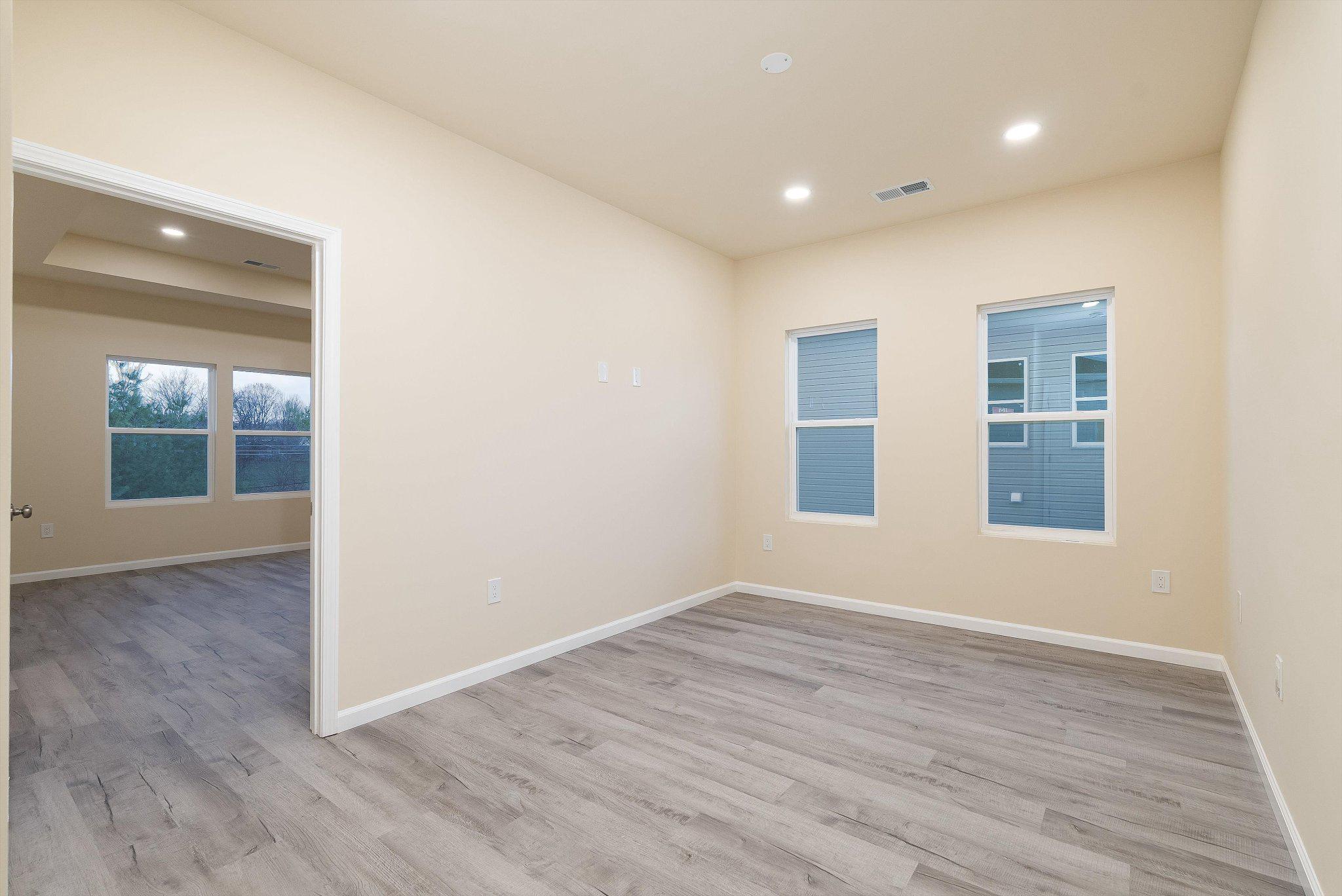 EDINBURG SQUARE - Residential