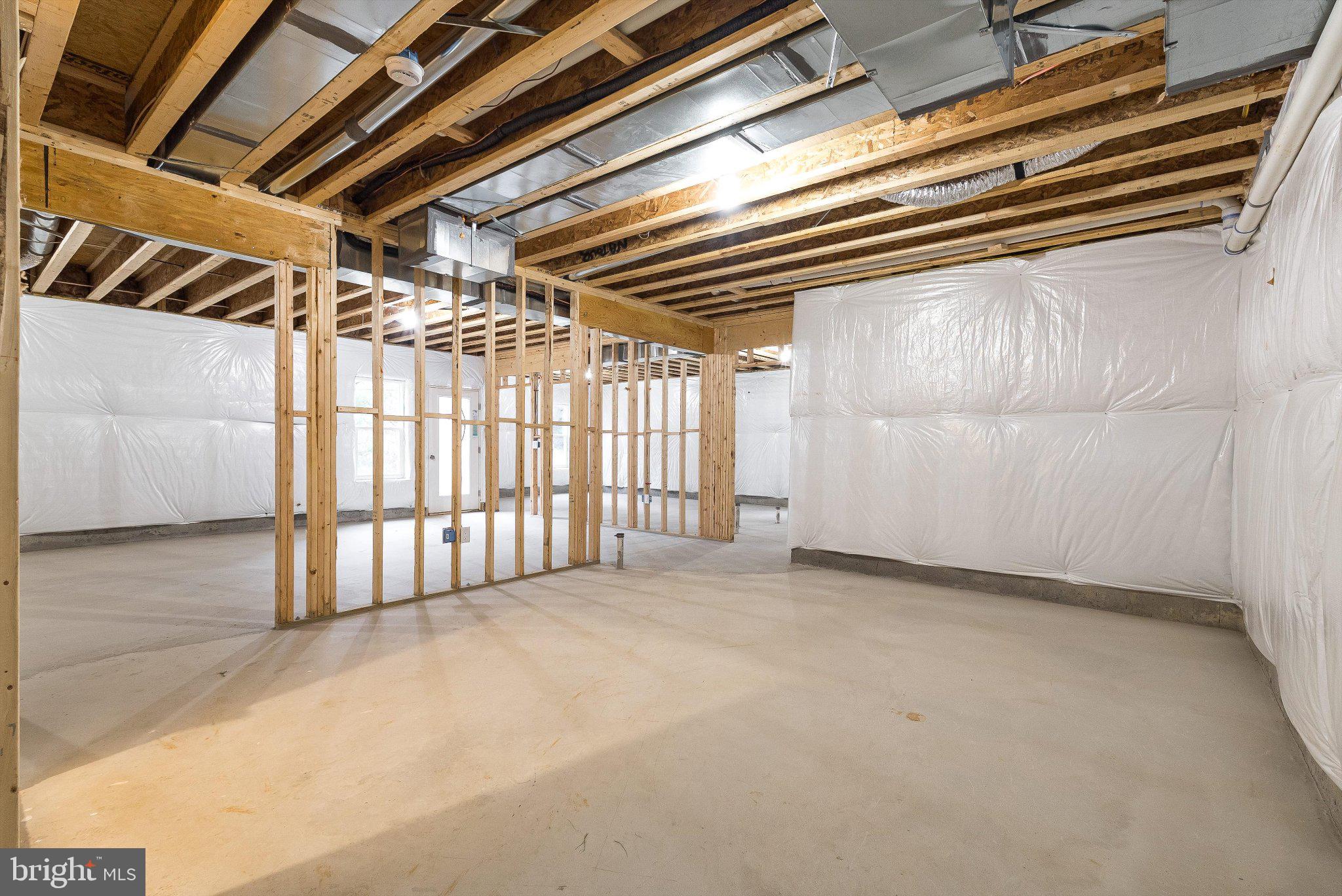 EDINBURG SQUARE - Residential