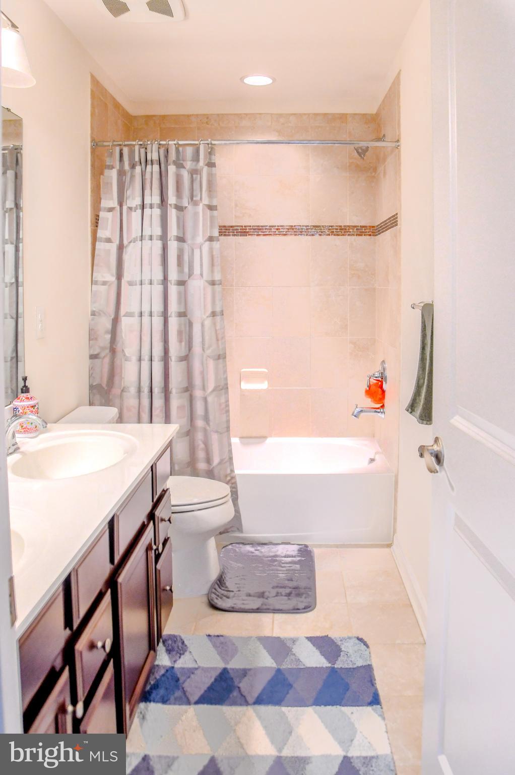 LEES PARKE - Residential