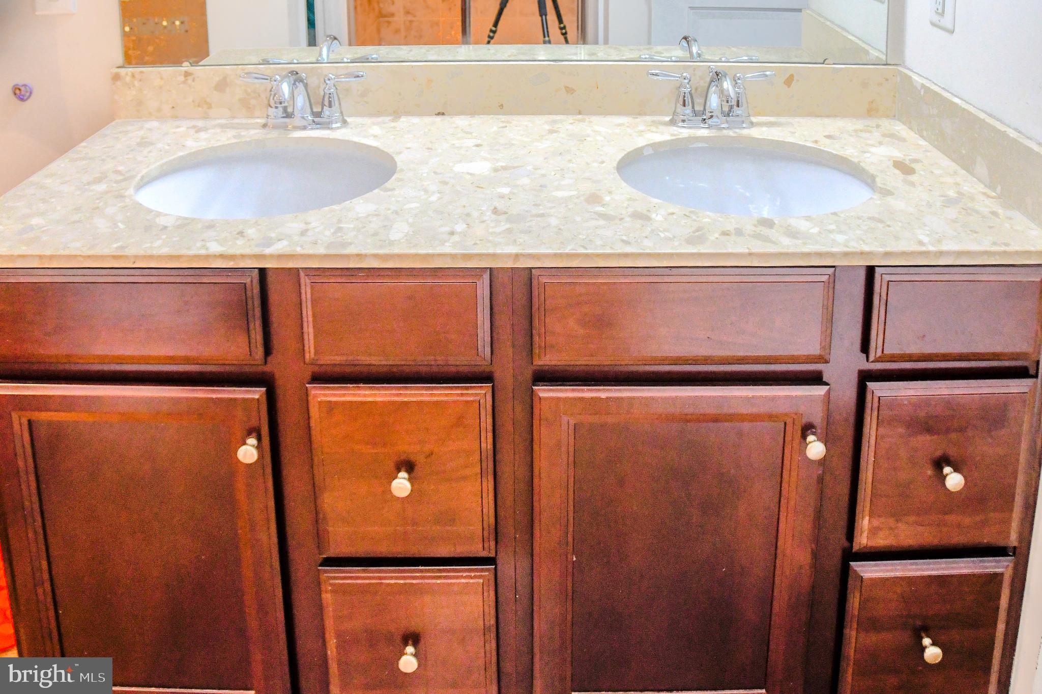 LEES PARKE - Residential