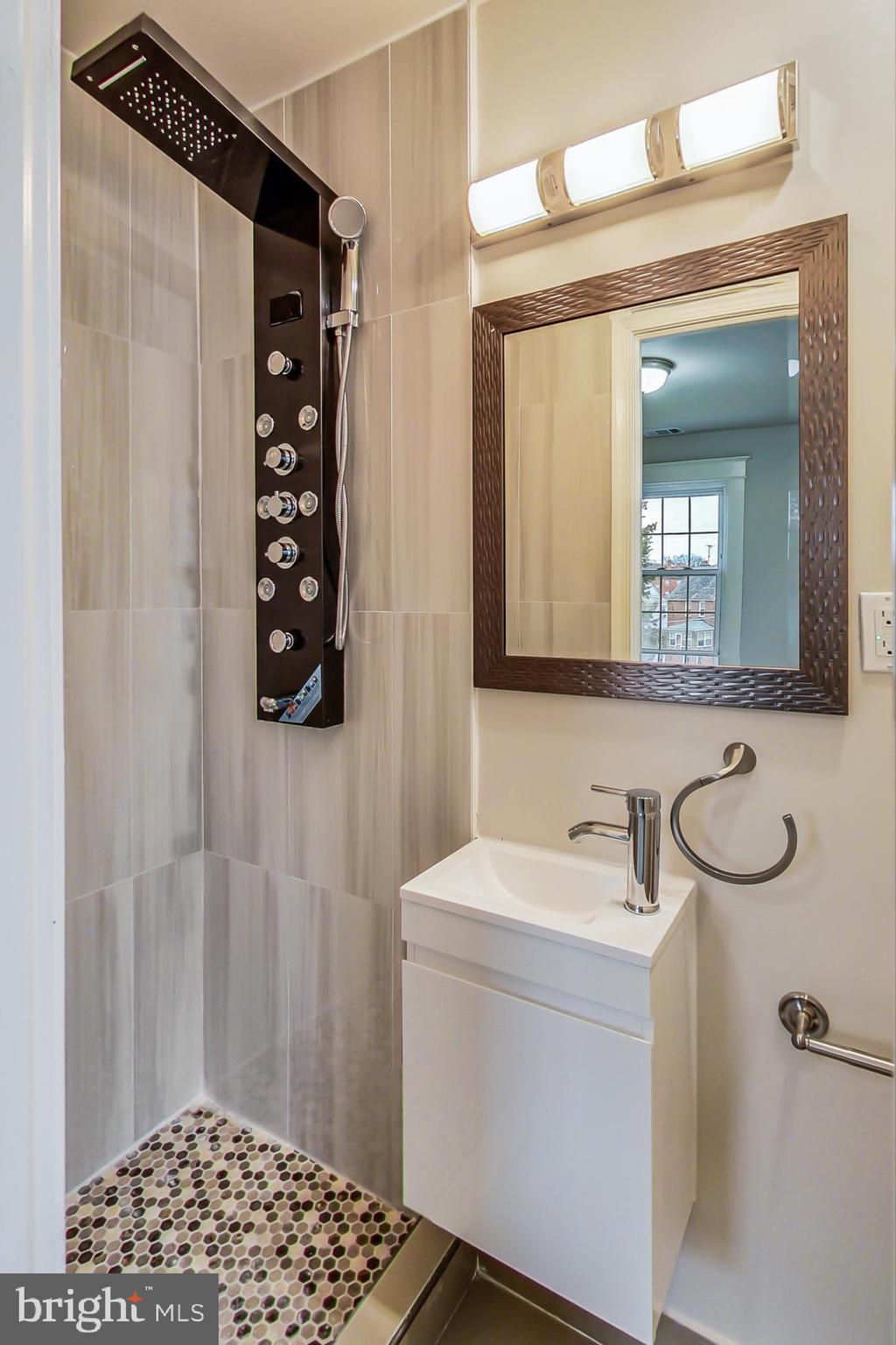 CATONSVILLE - Residential