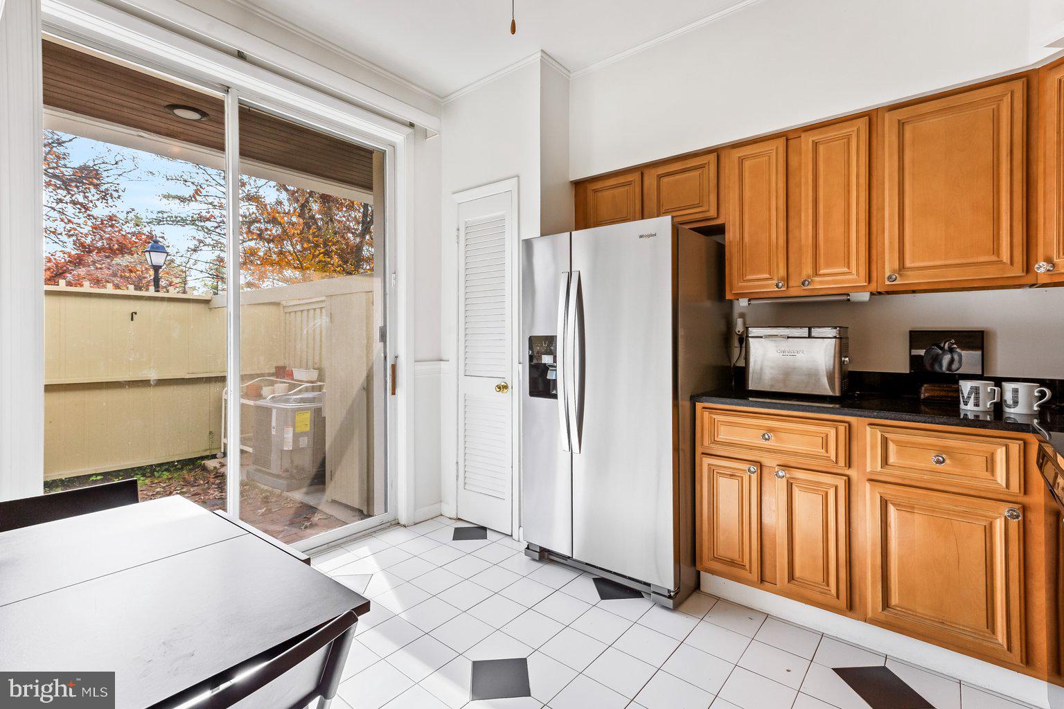 CROSS KEYS - Residential Lease