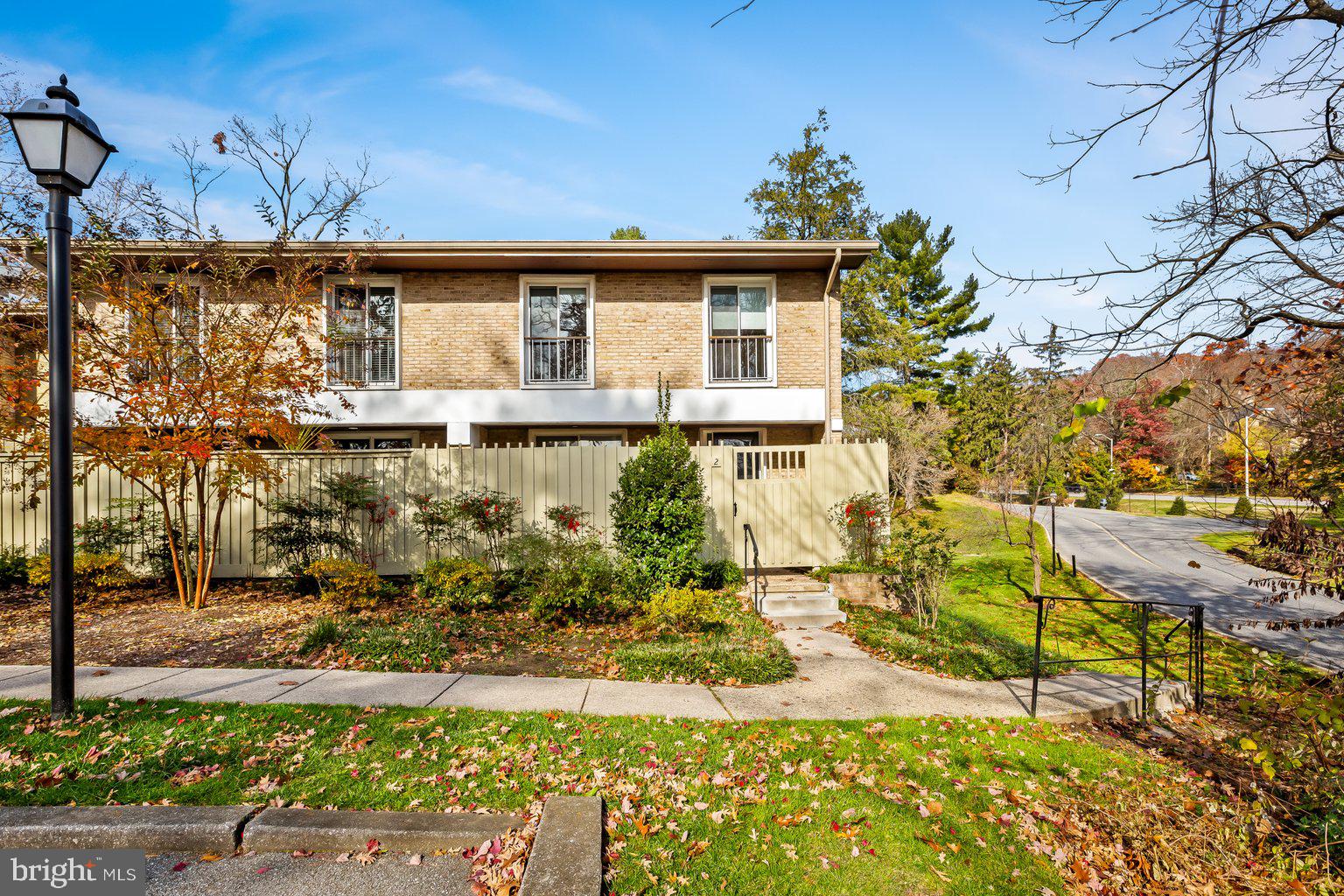 CROSS KEYS - Residential Lease