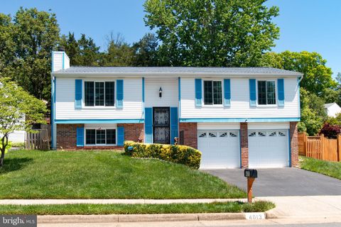Photo of 4013 Pickstone Drive, FAIRFAX, VA 22032 (MLS # VAFX2302252)