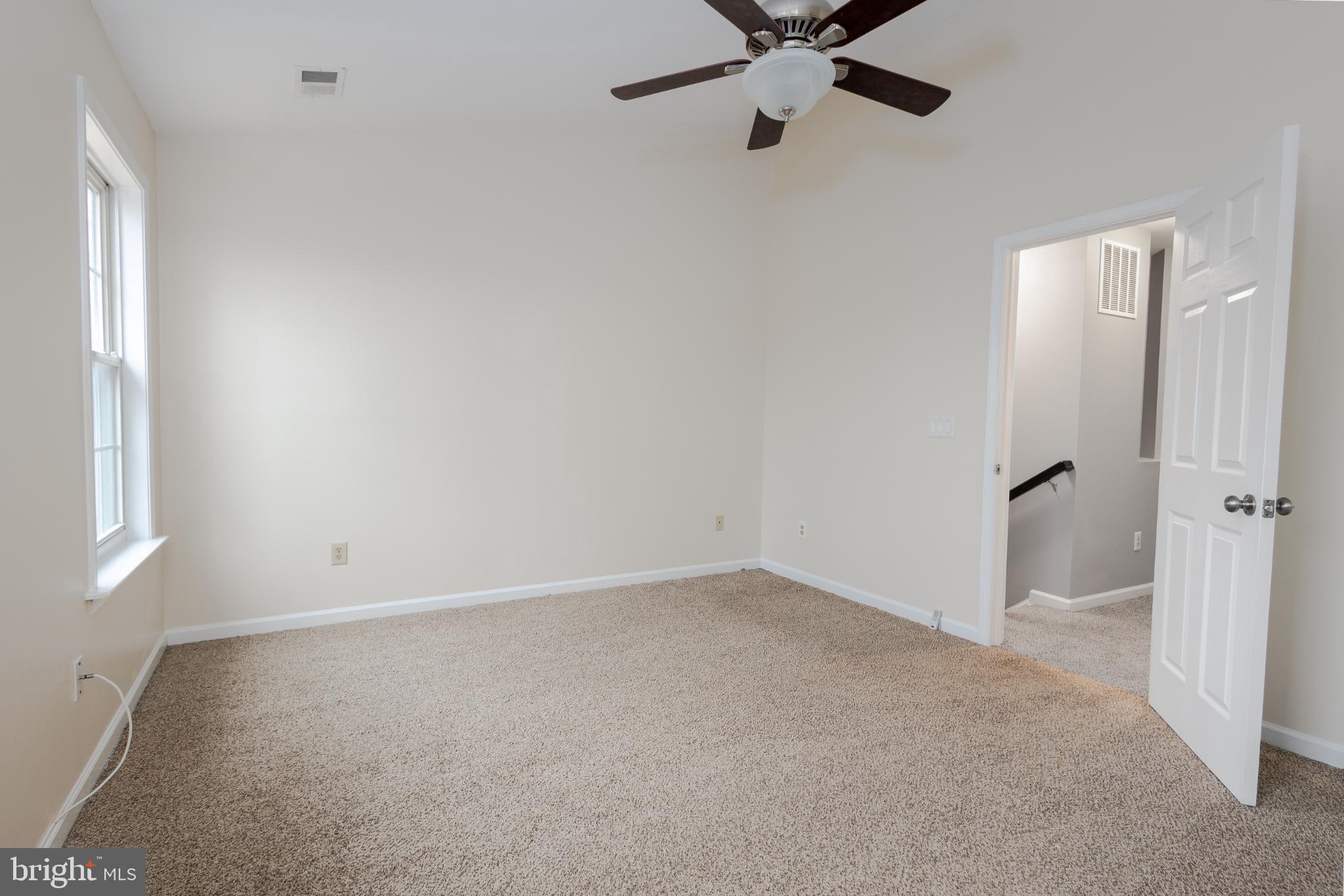 LAUREL RIDGE - Residential