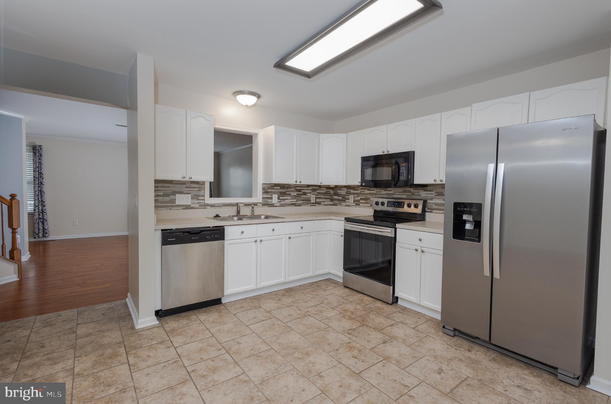 LAUREL RIDGE - Residential