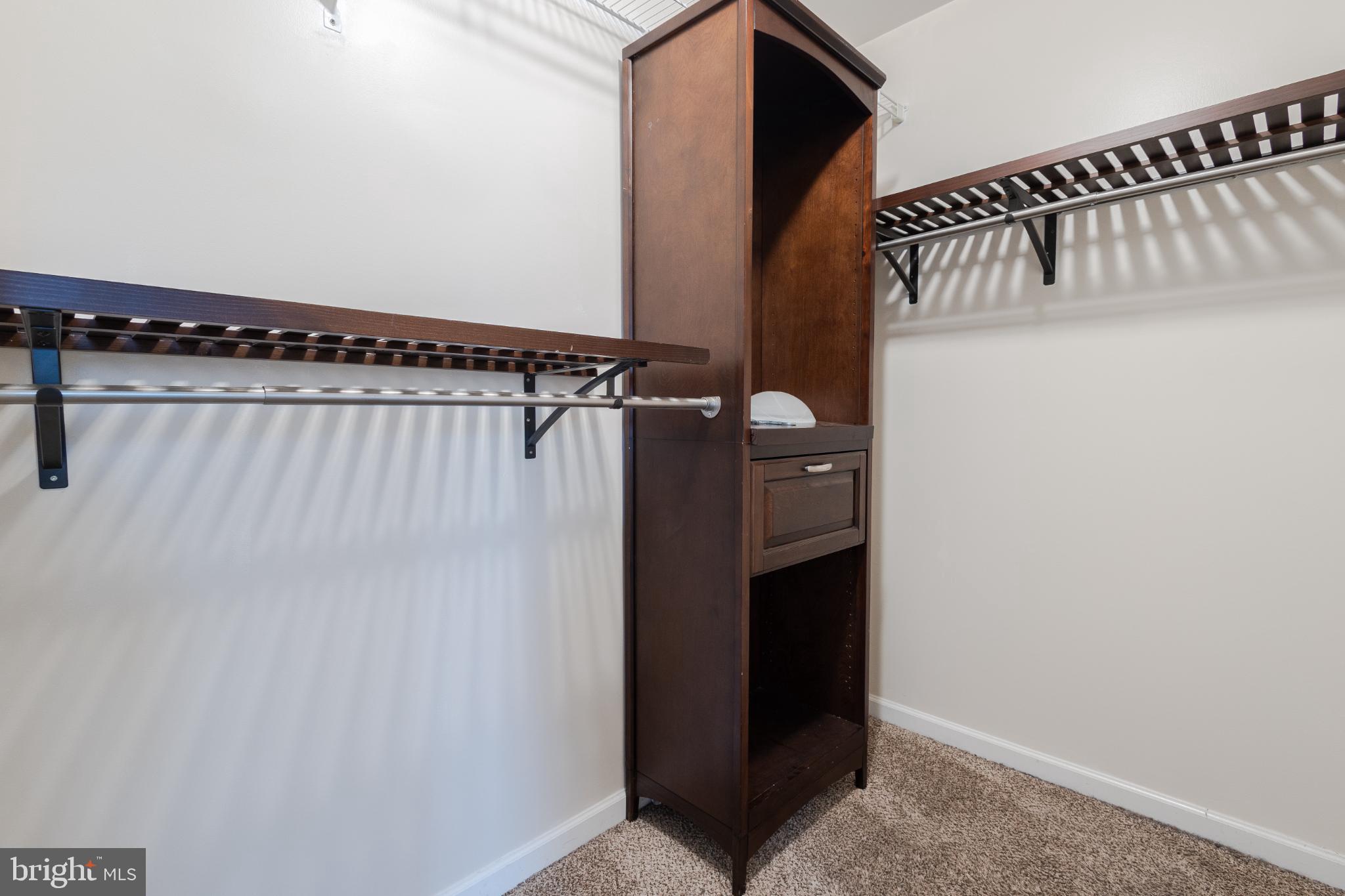 LAUREL RIDGE - Residential