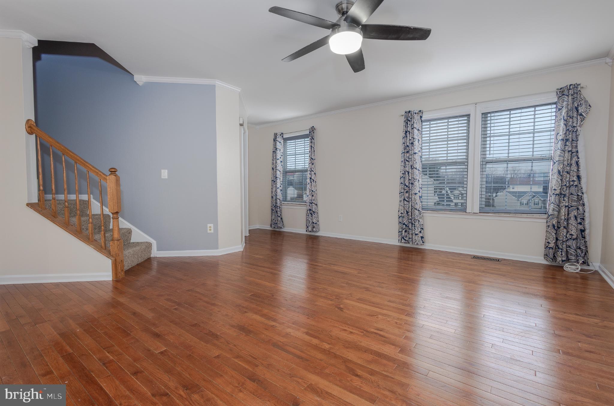 LAUREL RIDGE - Residential