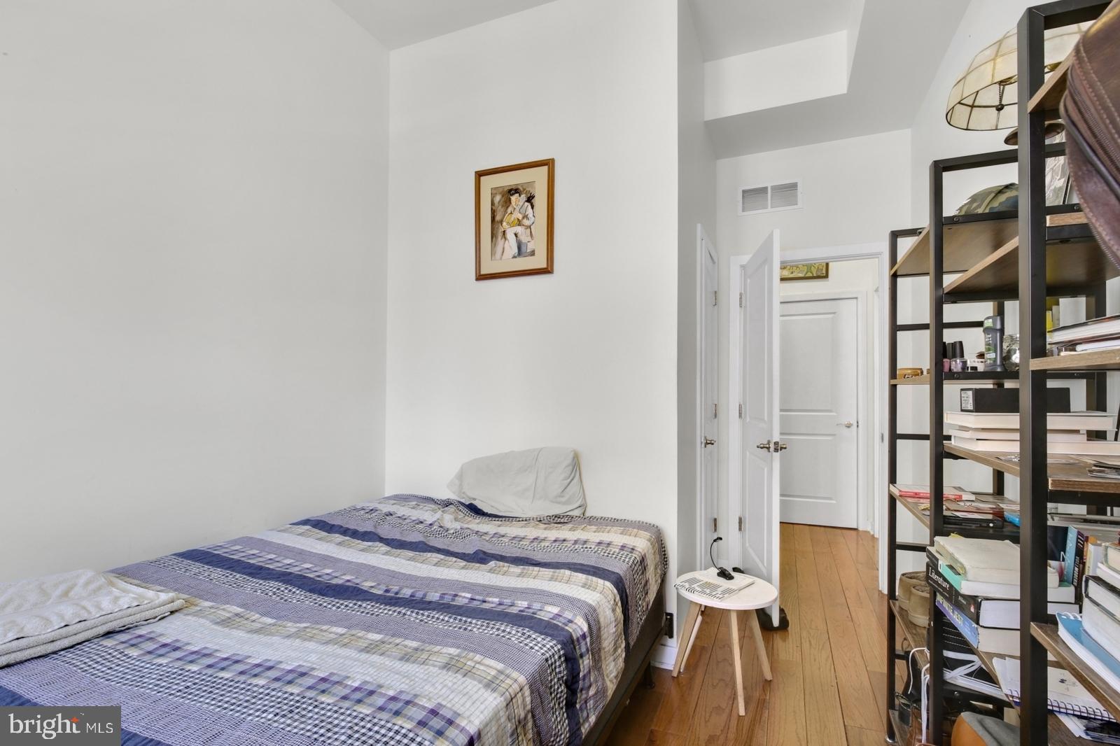 EAST PASSYUNK CROSSING - Residential Lease