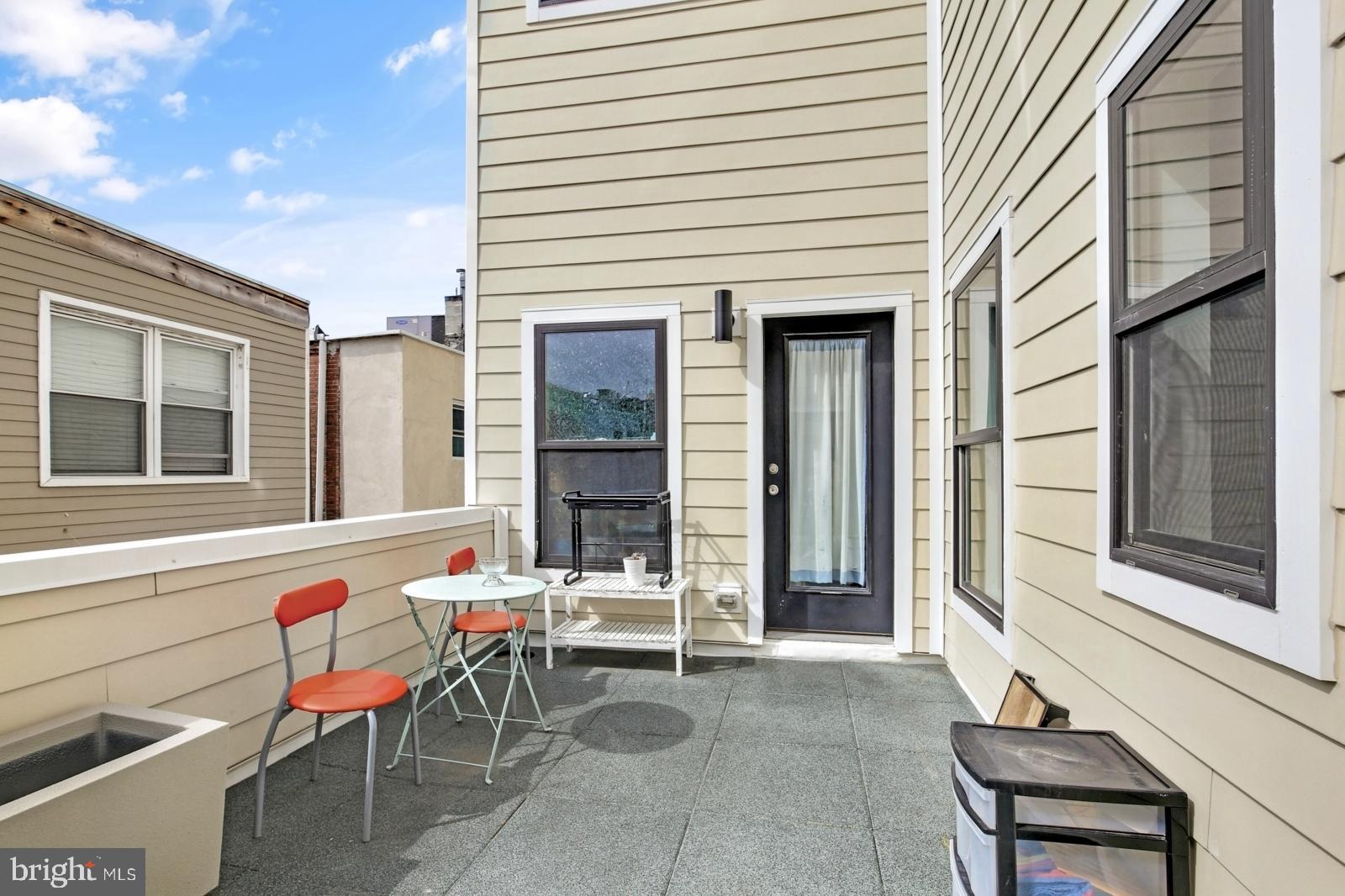 EAST PASSYUNK CROSSING - Residential Lease