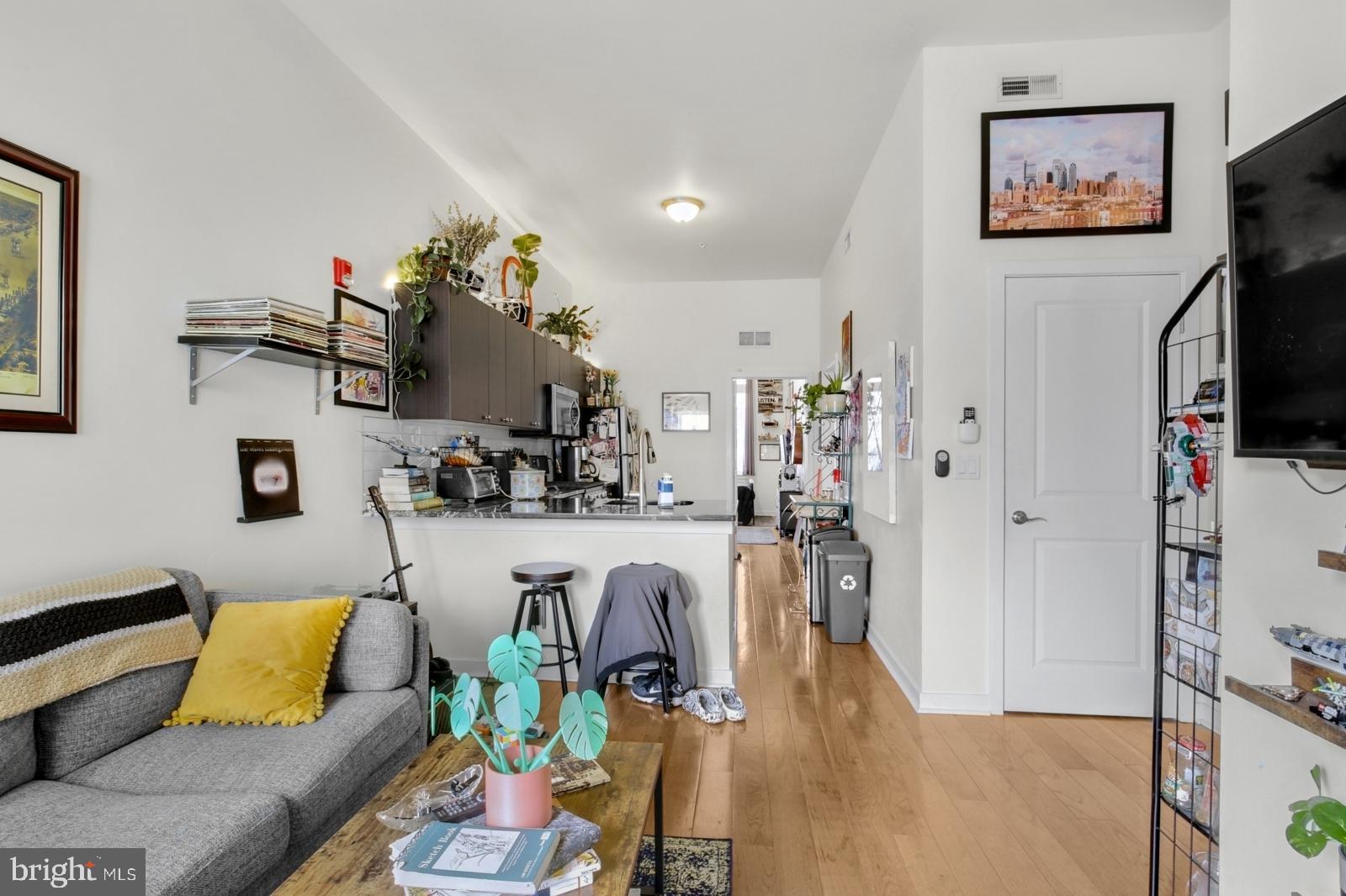 EAST PASSYUNK CROSSING - Residential Lease