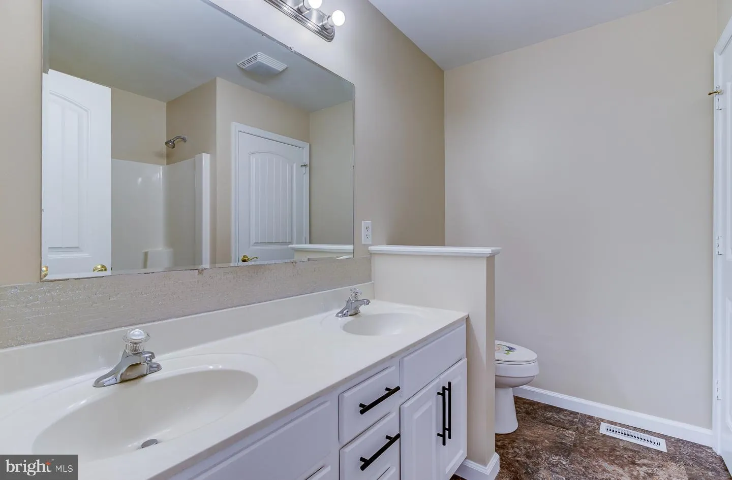 North East, Maryland 21901, United States, 3 Bedrooms Bedrooms, ,3 BathroomsBathrooms,Residential,Pending,26527