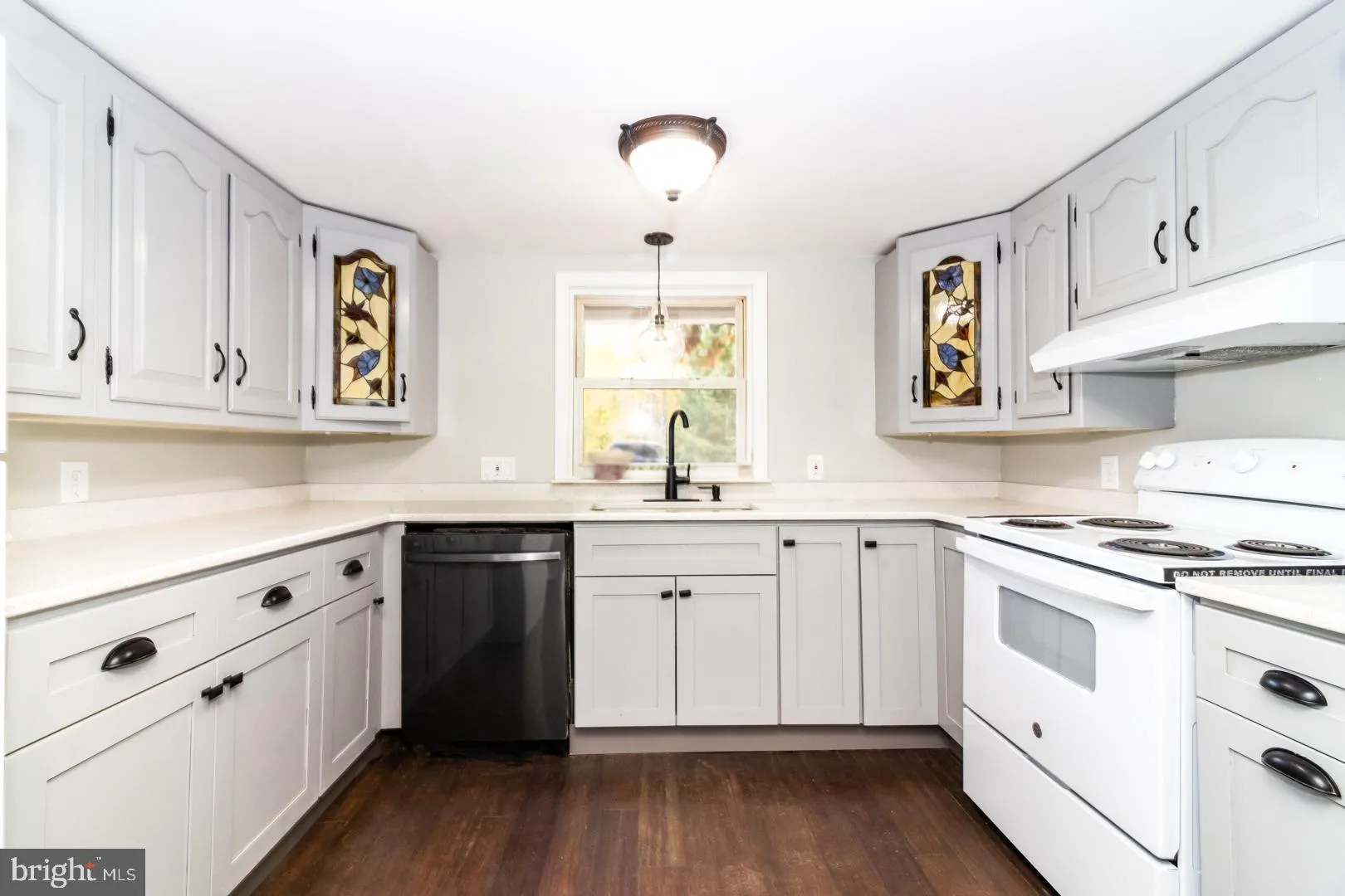 Franklinville, New Jersey 08322, United States, 3 Bedrooms Bedrooms, ,2 BathroomsBathrooms,Residential,Pending,33492