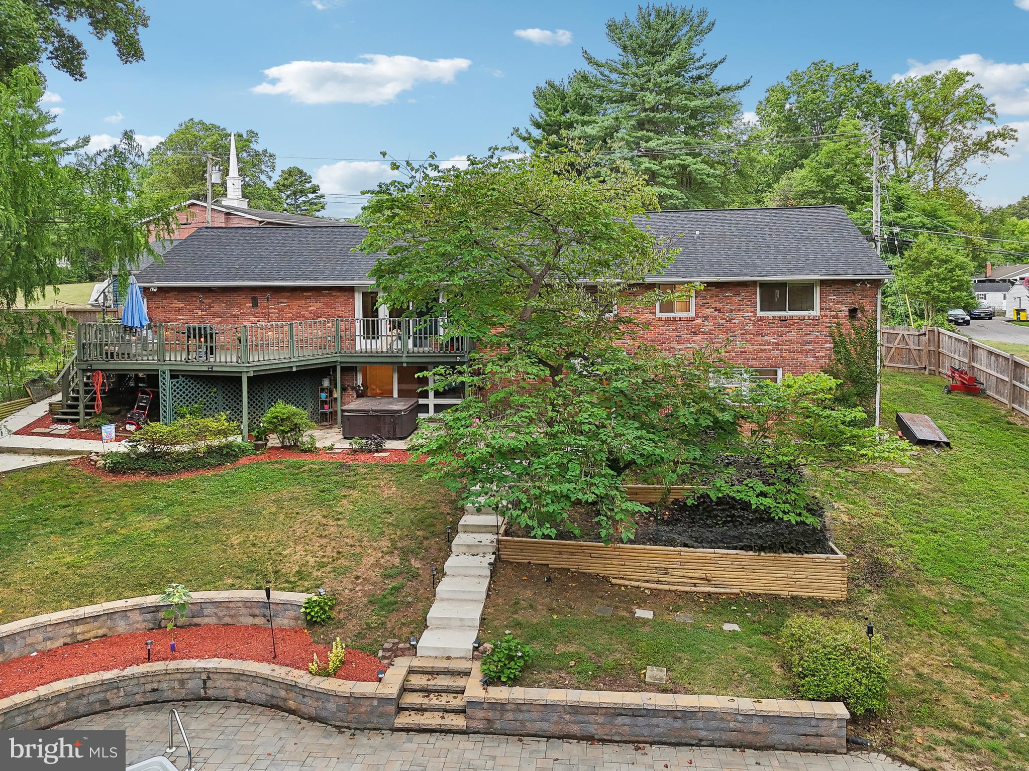 HAMMOND PARK - Residential