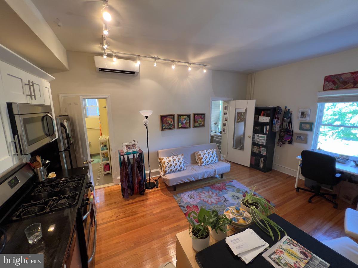 FITLER SQUARE - Residential Lease