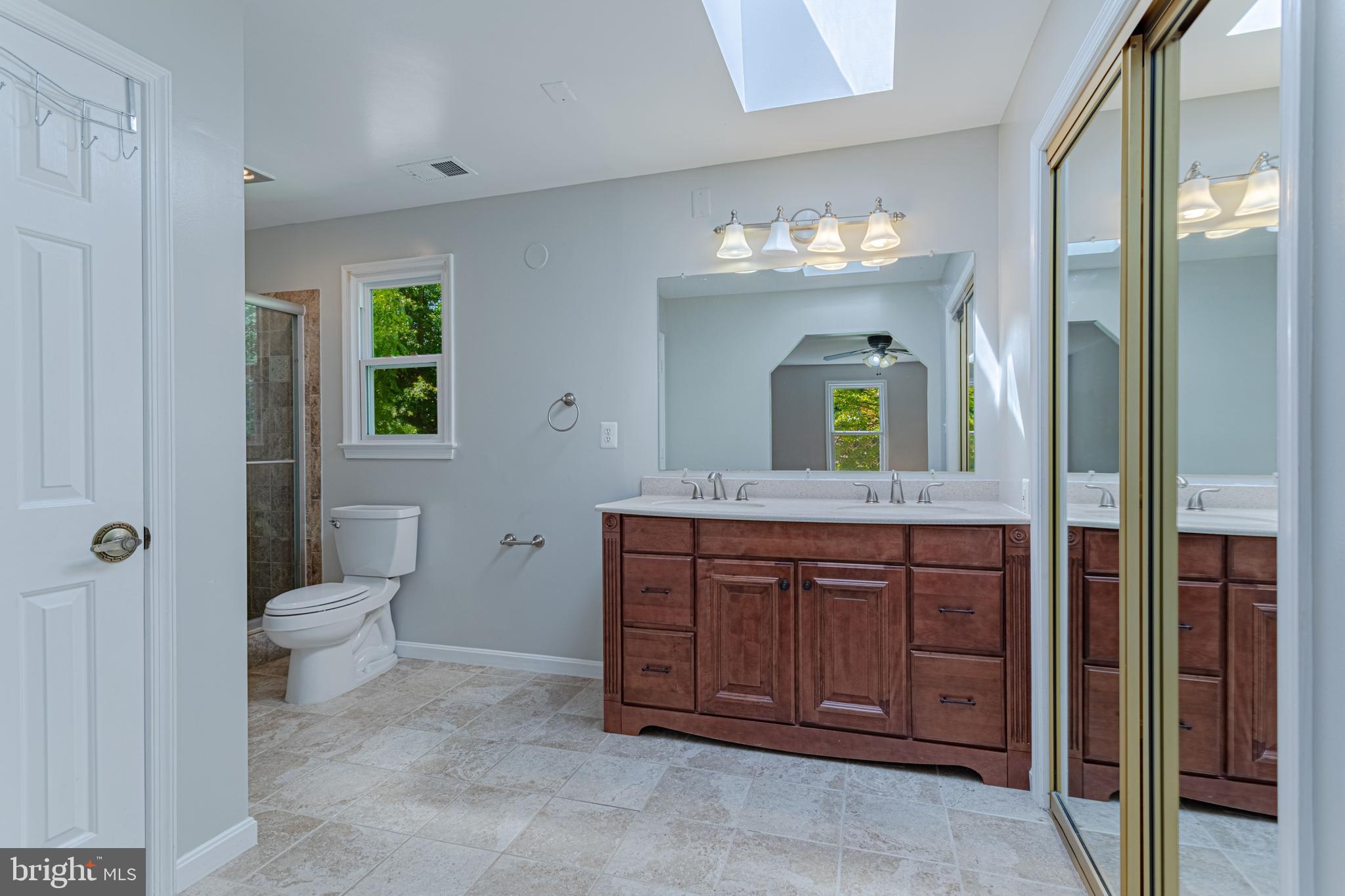 AMBERWOOD - Residential Lease