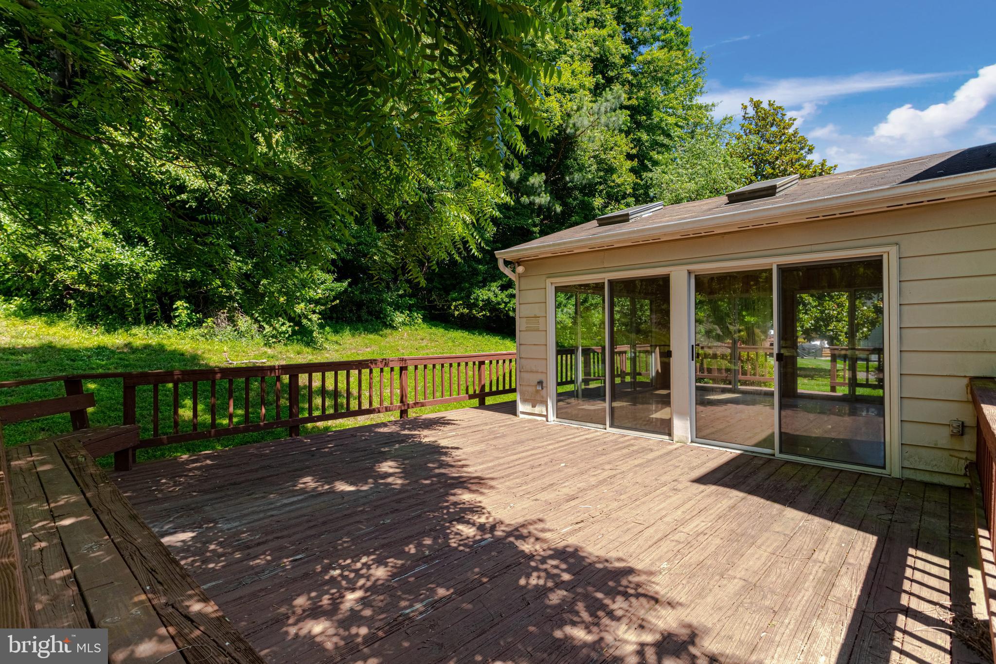 AMBERWOOD - Residential Lease