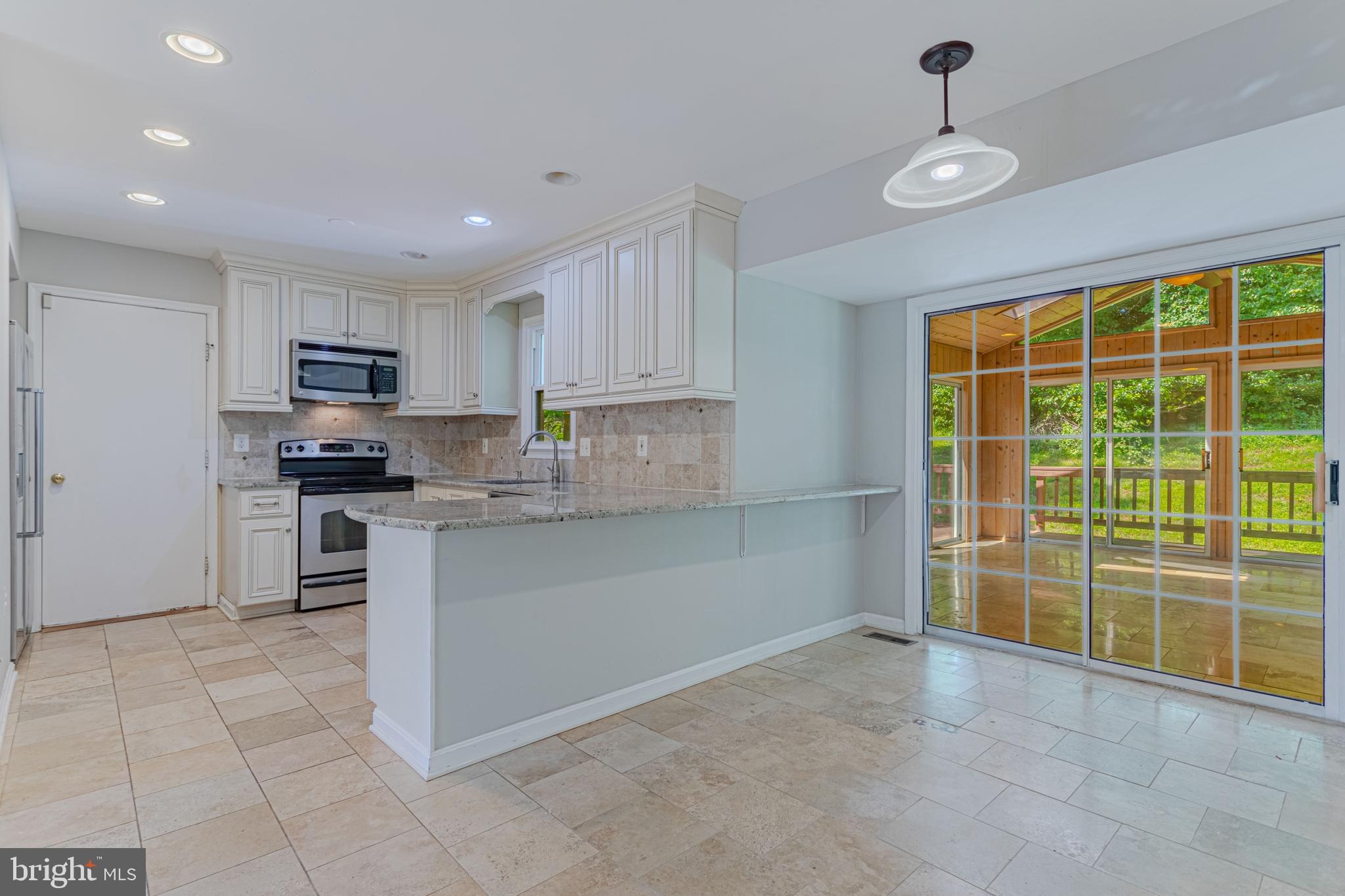 AMBERWOOD - Residential Lease