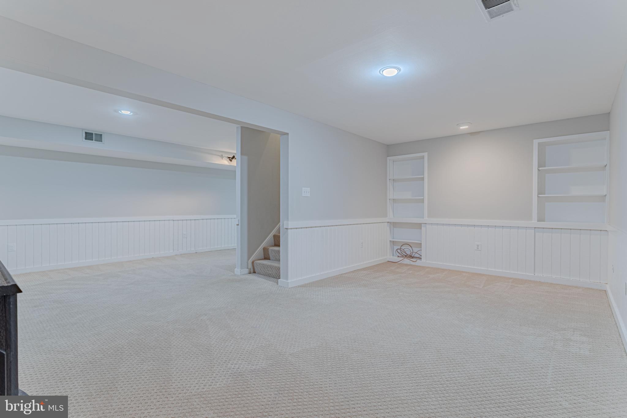 AMBERWOOD - Residential Lease