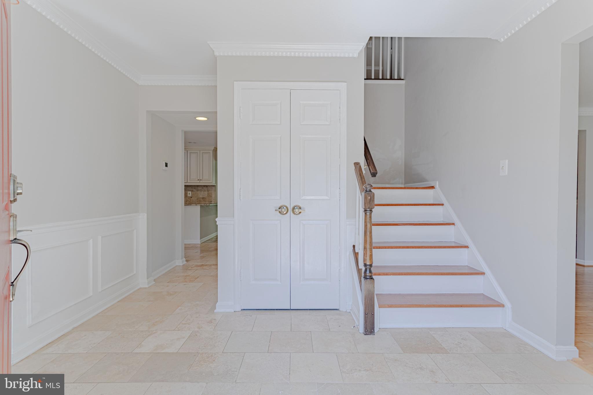 AMBERWOOD - Residential Lease