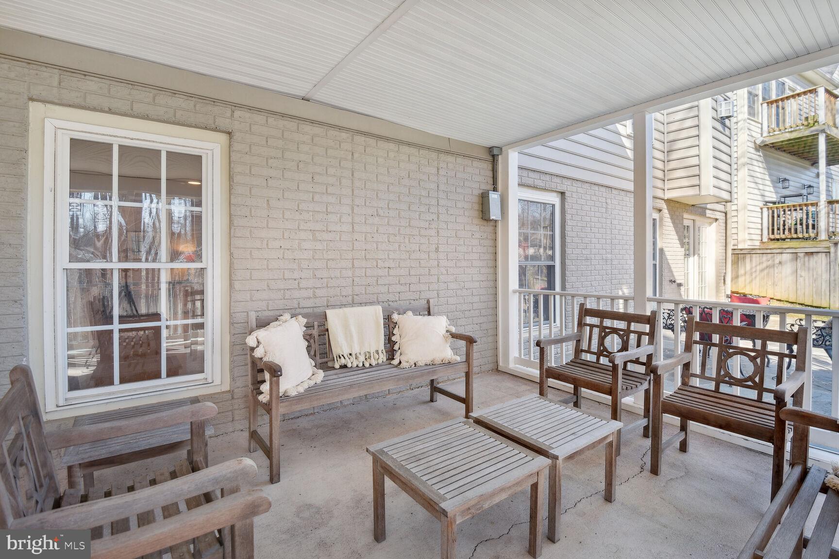 LAKELANDS - Residential