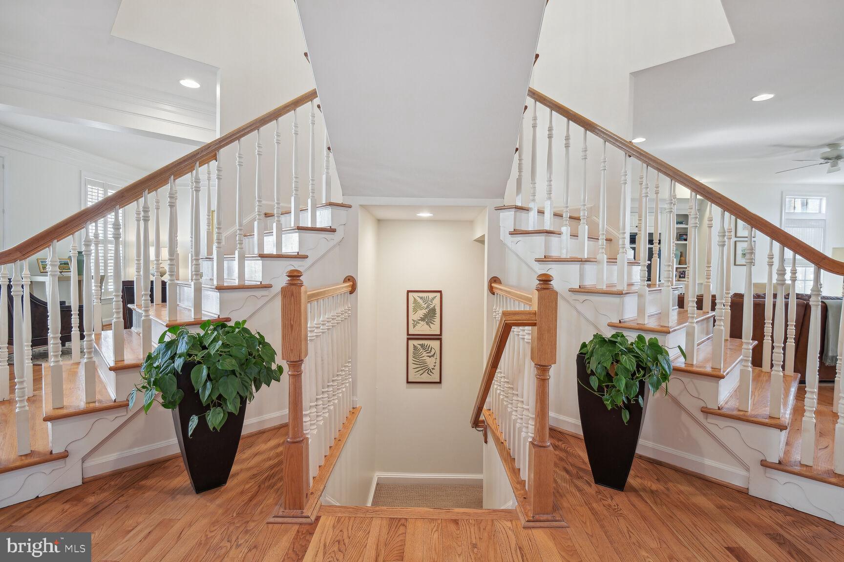 LAKELANDS - Residential