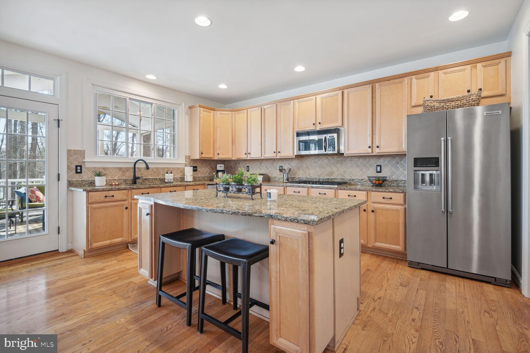 LAKELANDS - Residential